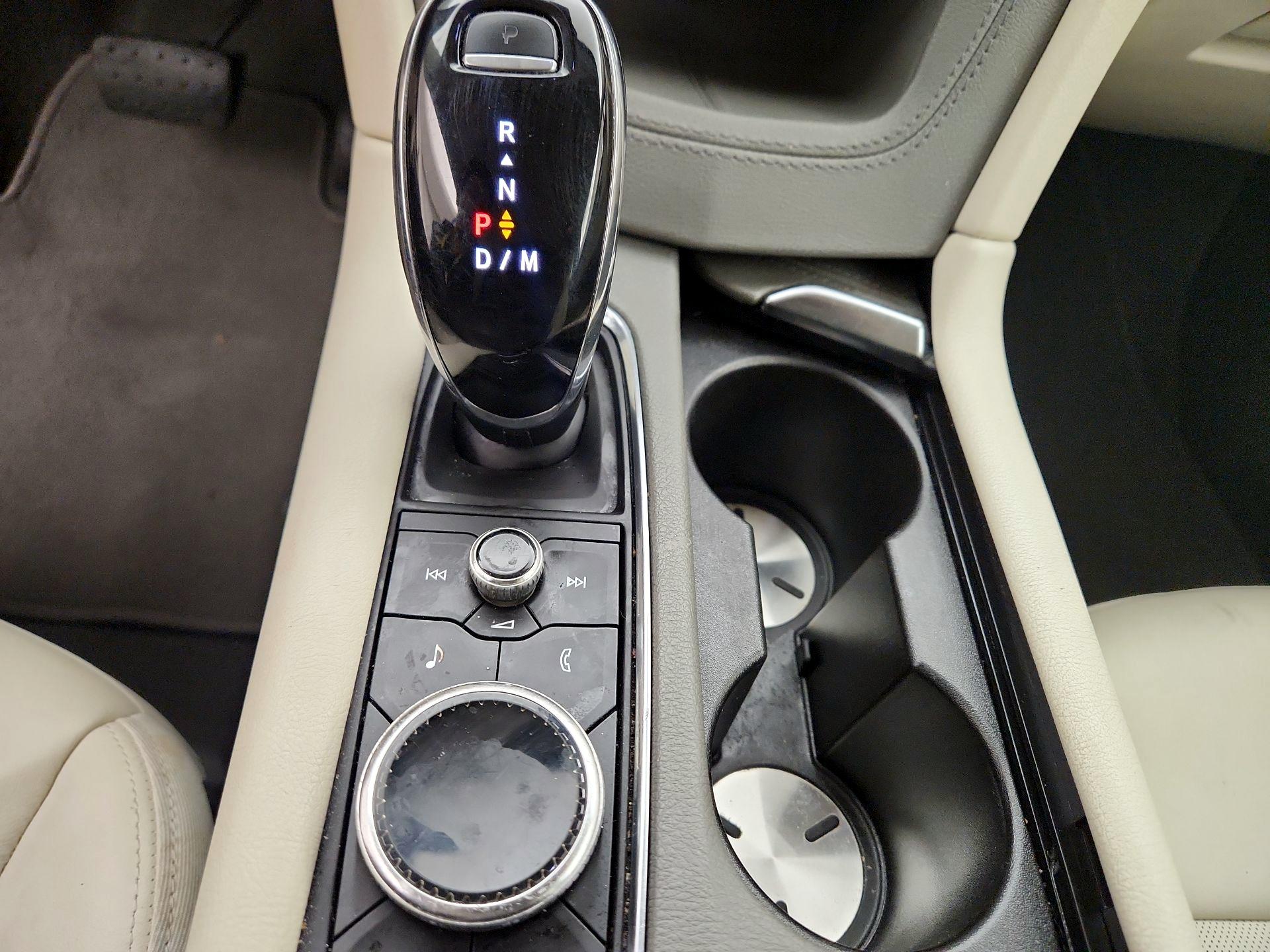 Thumbnail: 2020 Cadillac XT5 - 17