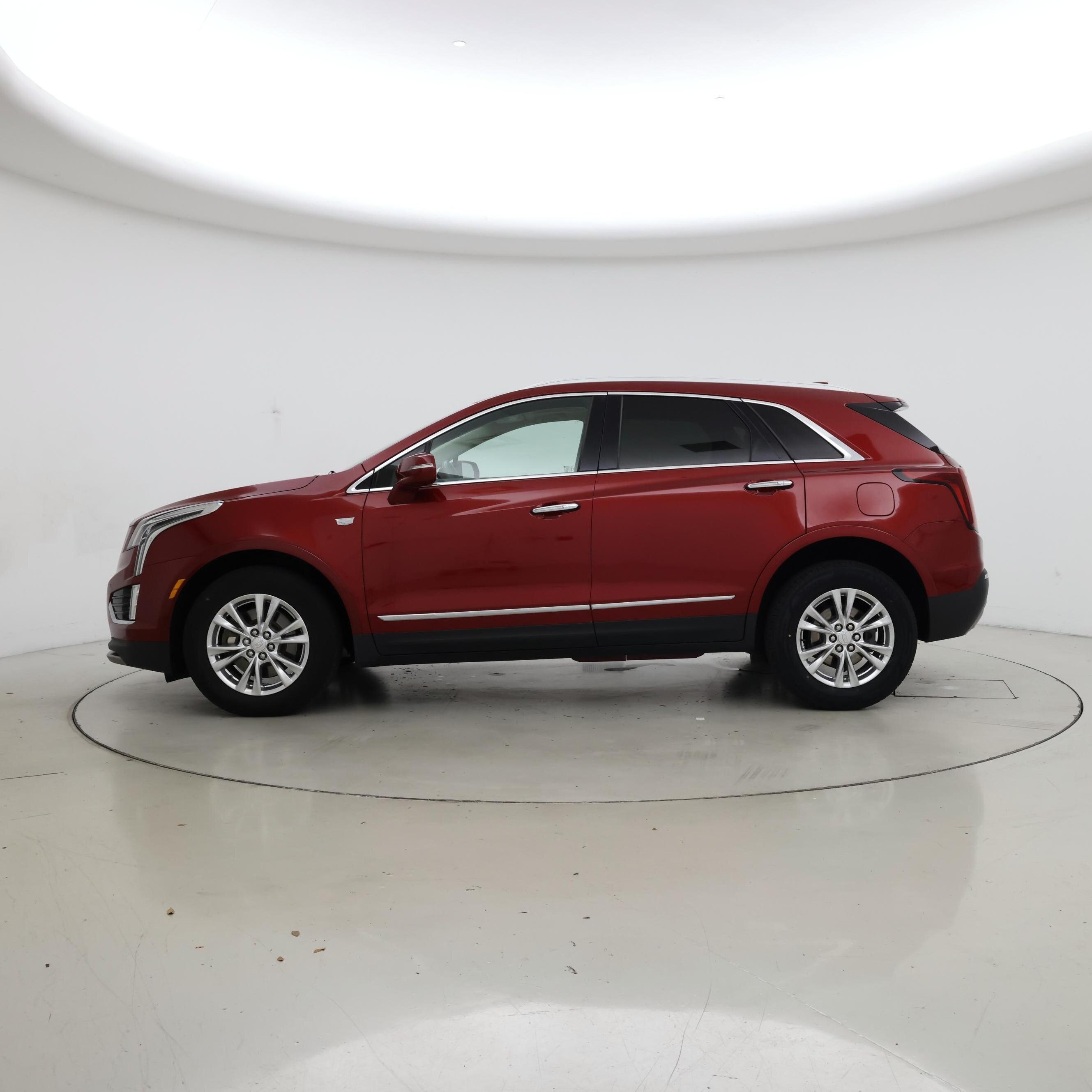 Thumbnail: 2020 Cadillac XT5 - 3