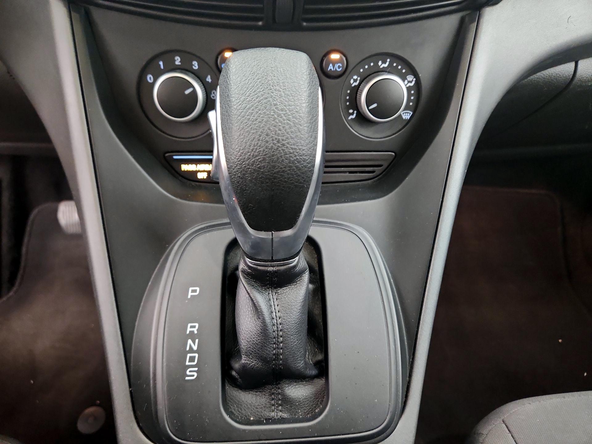 Thumbnail: 2015 Ford Escape - 17