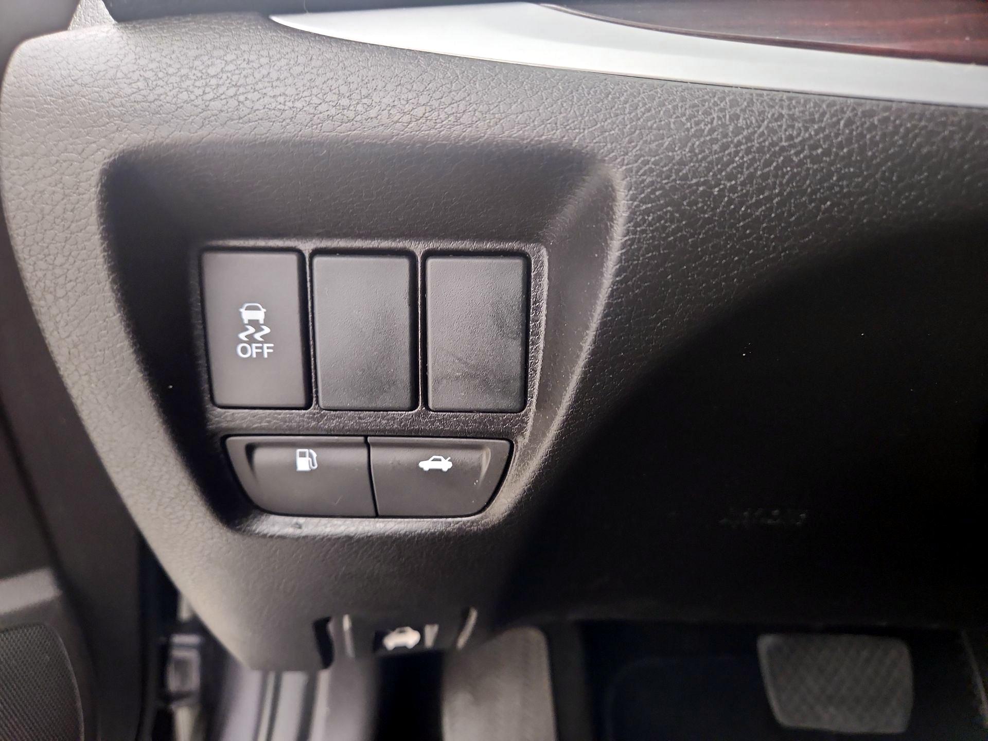 Thumbnail: 2017 Acura TLX - 13