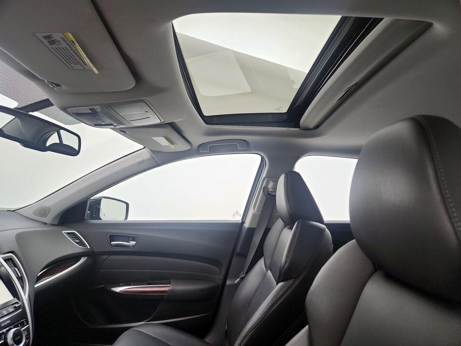 Thumbnail: 2017 Acura TLX - 19