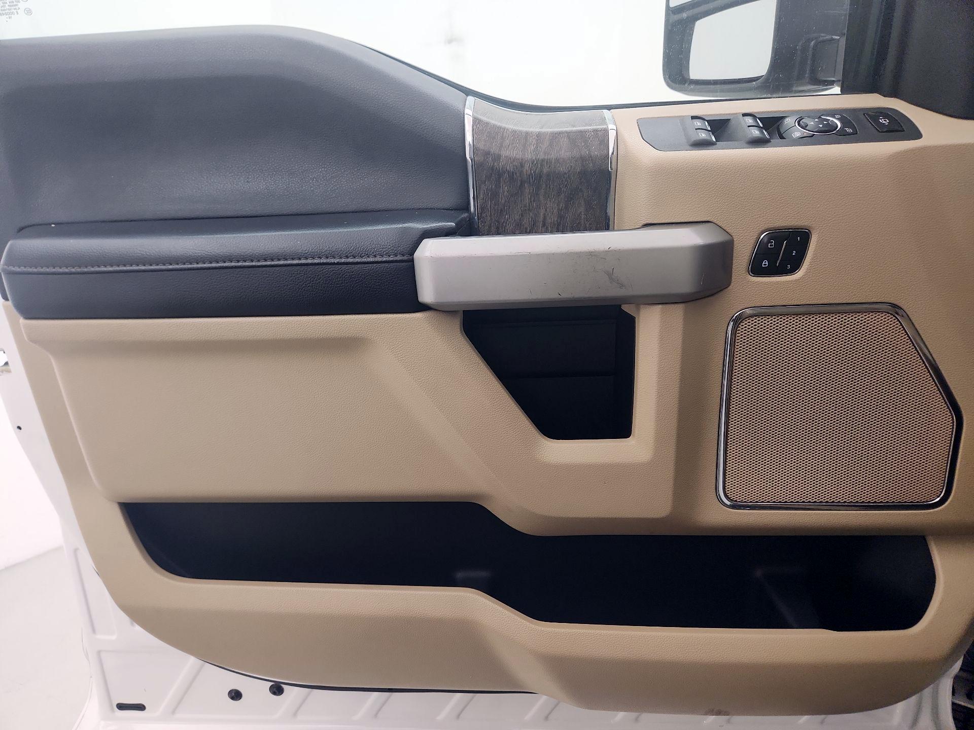 Thumbnail: 2017 Ford F-250 - 12