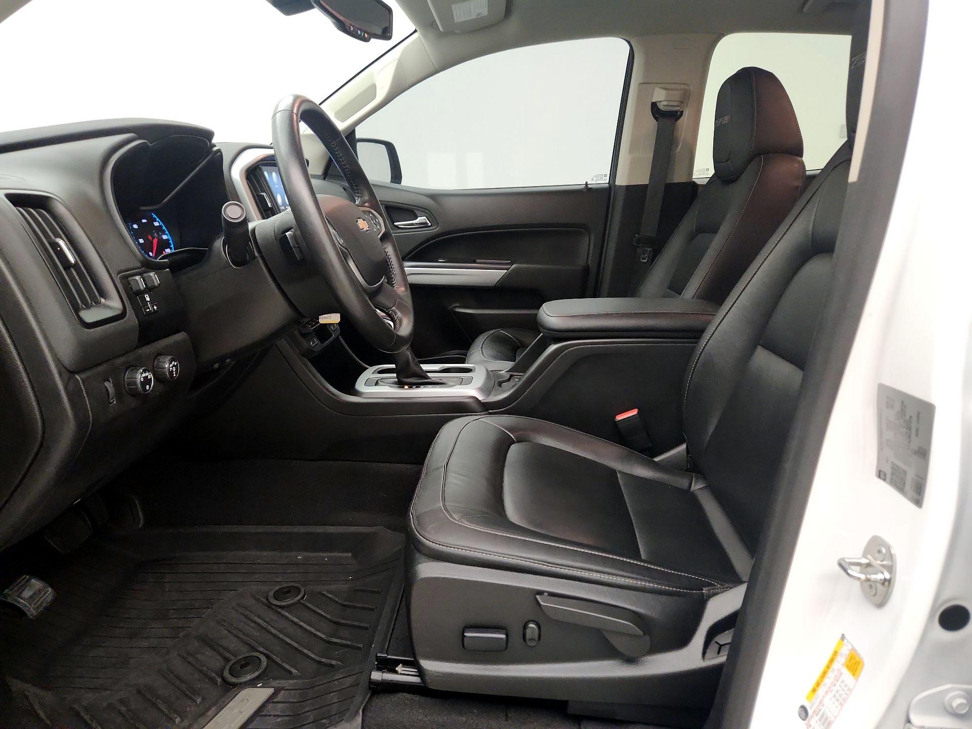 Thumbnail: 2022 Chevrolet Colorado - 11