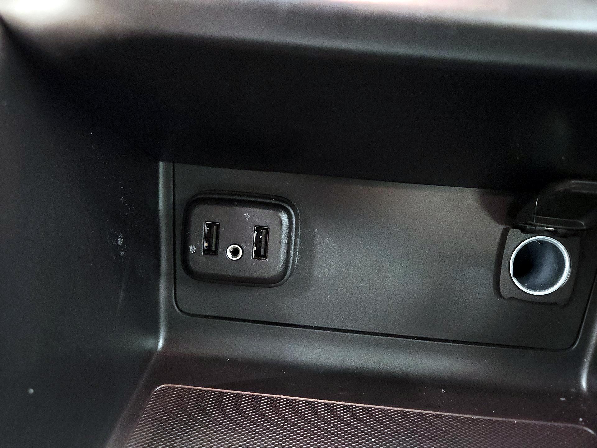 Thumbnail: 2022 Chevrolet Colorado - 18