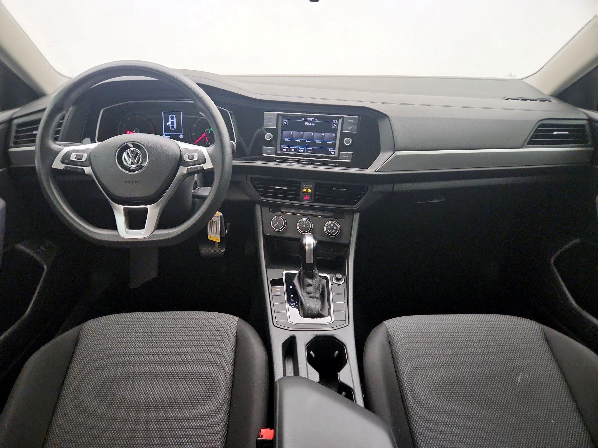 Thumbnail: 2020 Volkswagen Jetta - 9