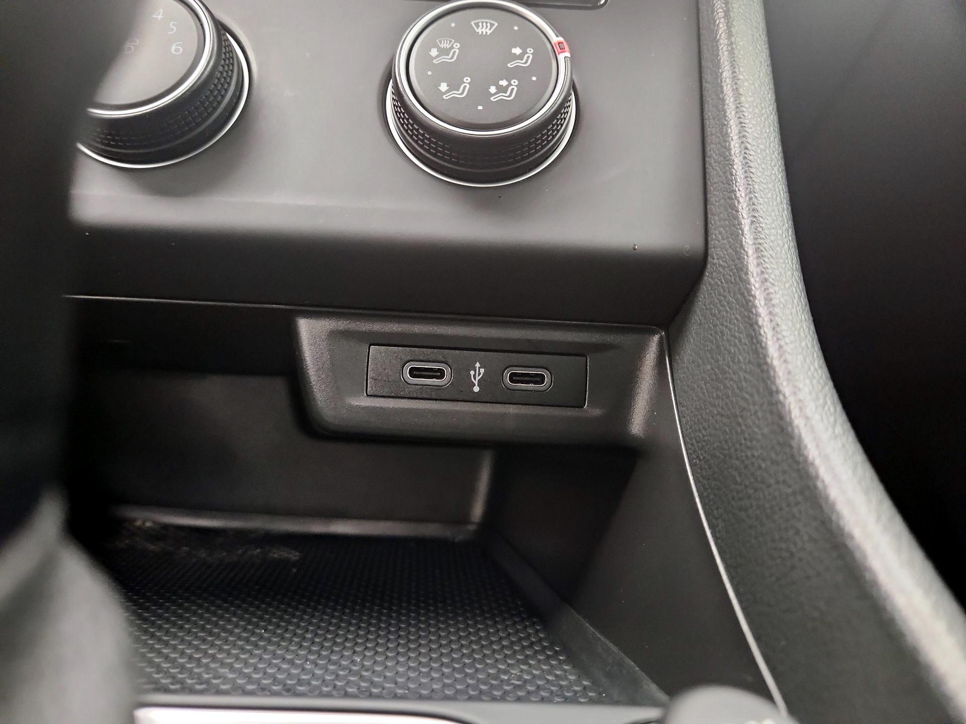 Thumbnail: 2020 Volkswagen Jetta - 18