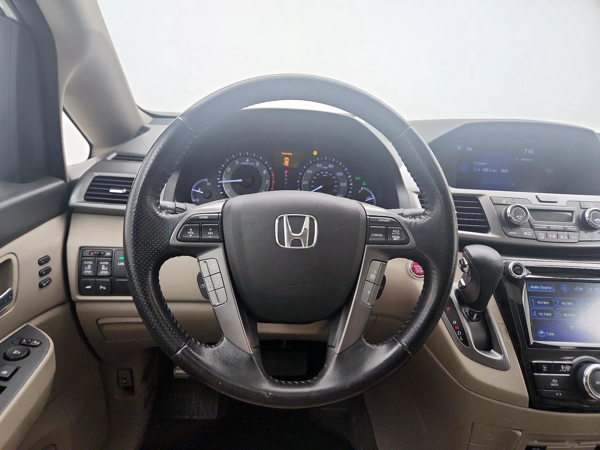 Thumbnail: 2017 Honda Odyssey - 10