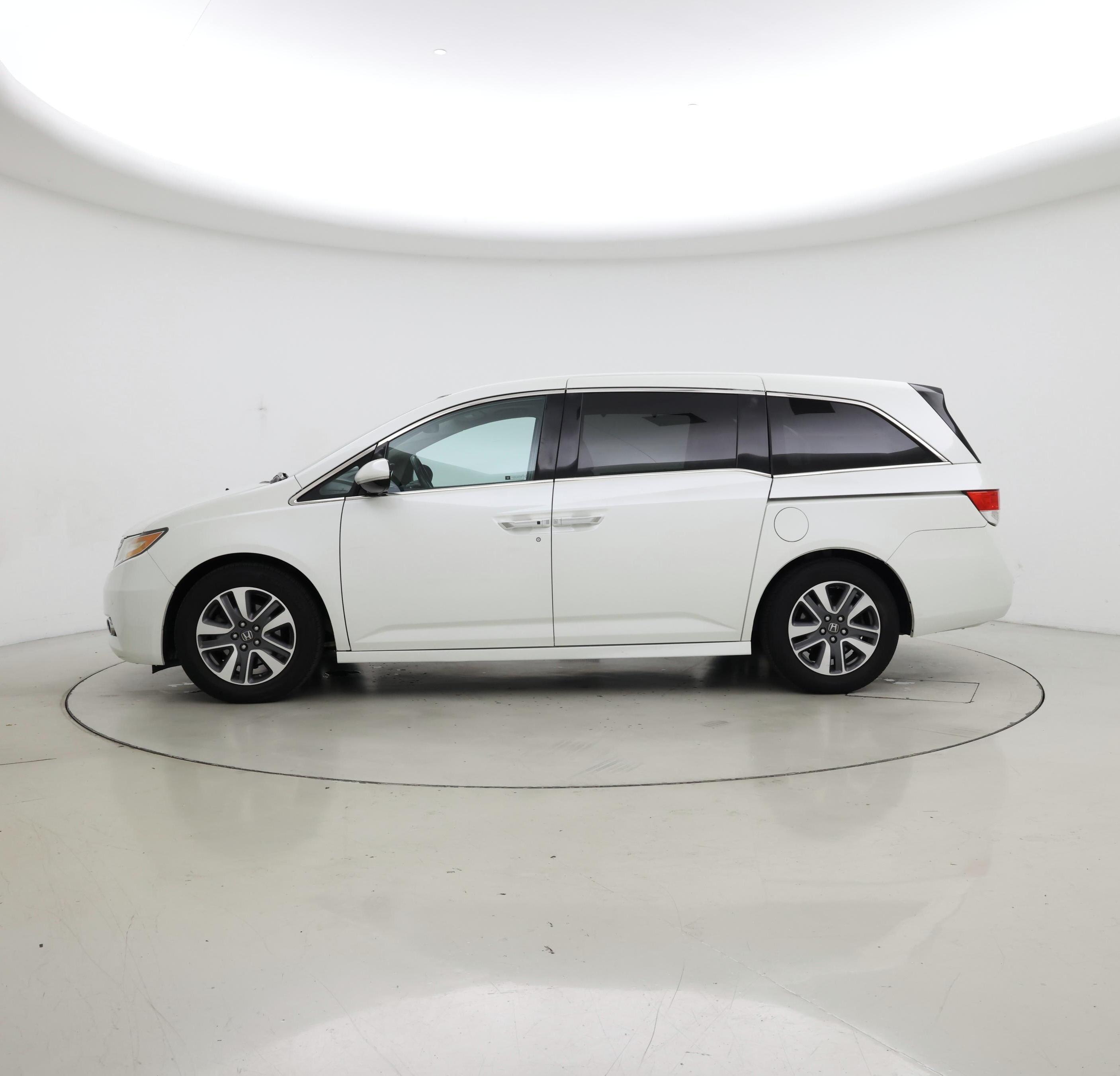 Thumbnail: 2017 Honda Odyssey - 3