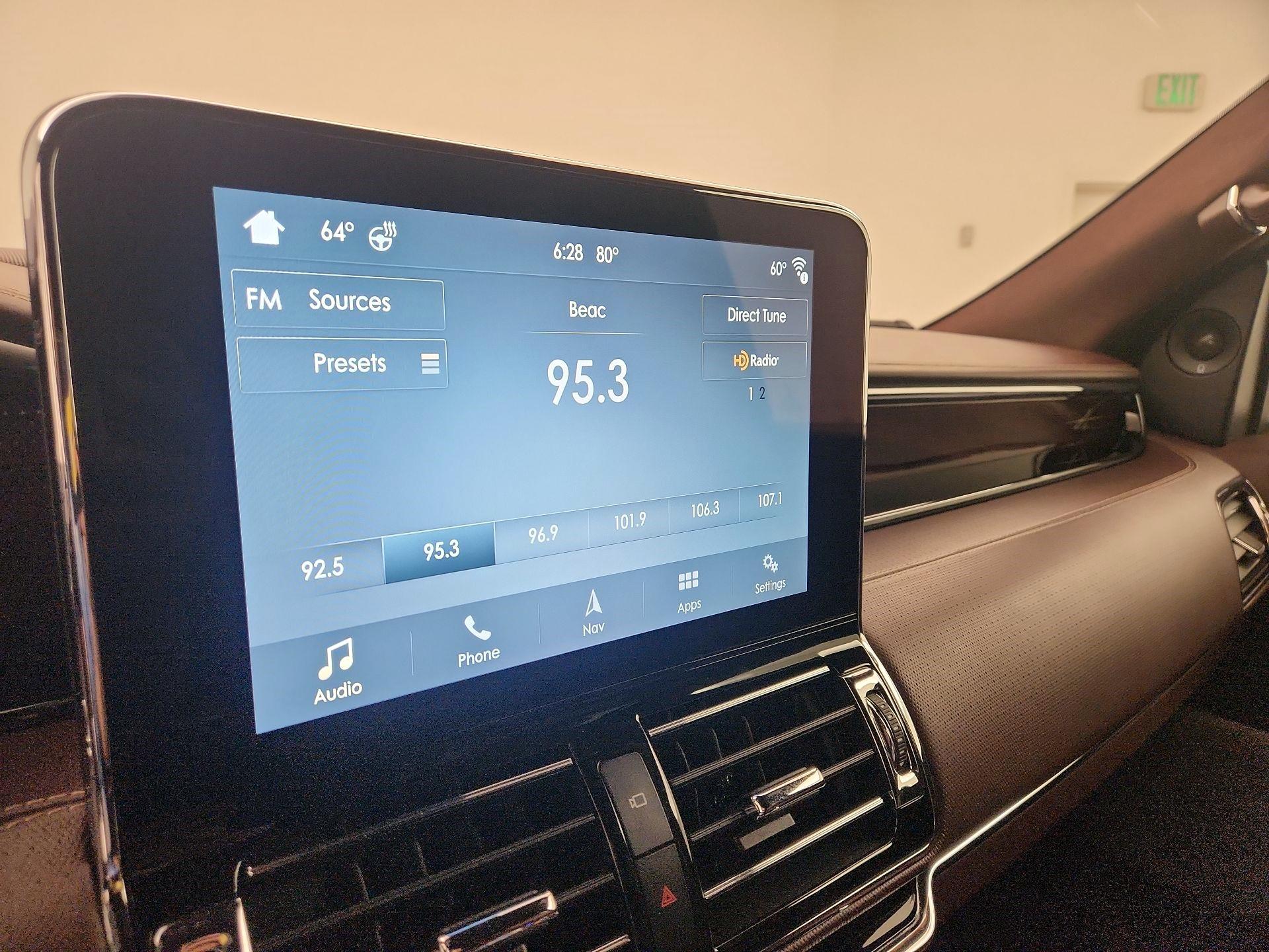 Thumbnail: 2019 Lincoln Navigator - 16