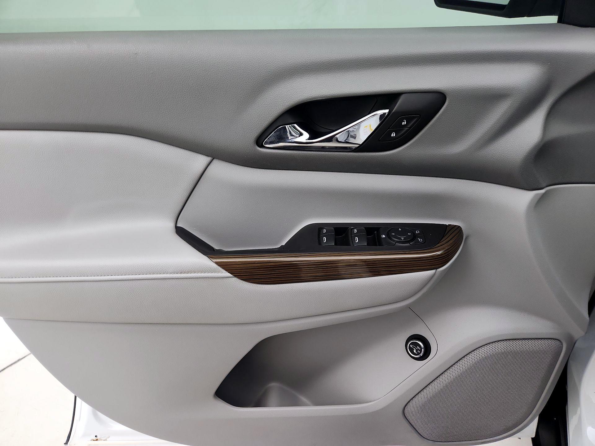 Thumbnail: 2018 GMC Acadia - 12