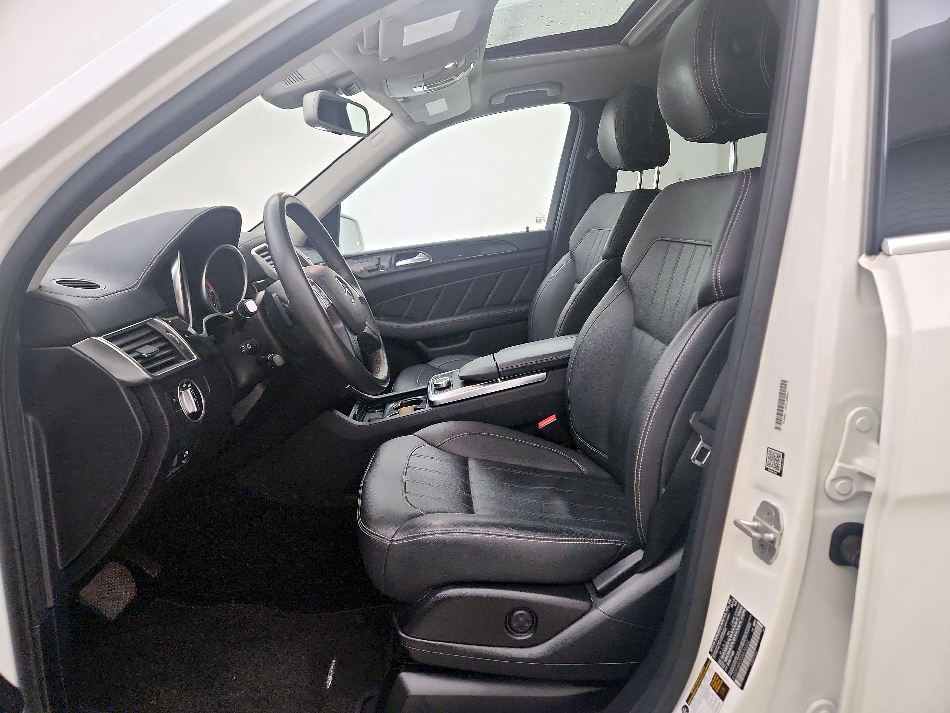 Thumbnail: 2016 Mercedes-Benz GL-Class - 11