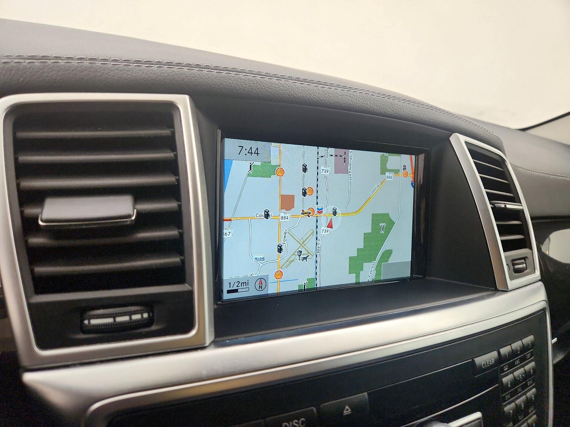 Thumbnail: 2016 Mercedes-Benz GL-Class - 14