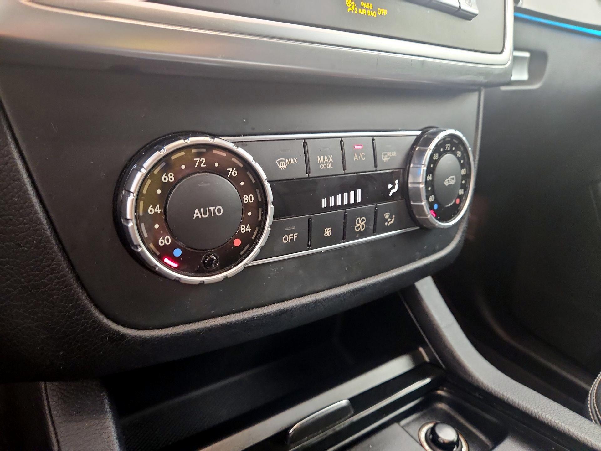 Thumbnail: 2016 Mercedes-Benz GL-Class - 17