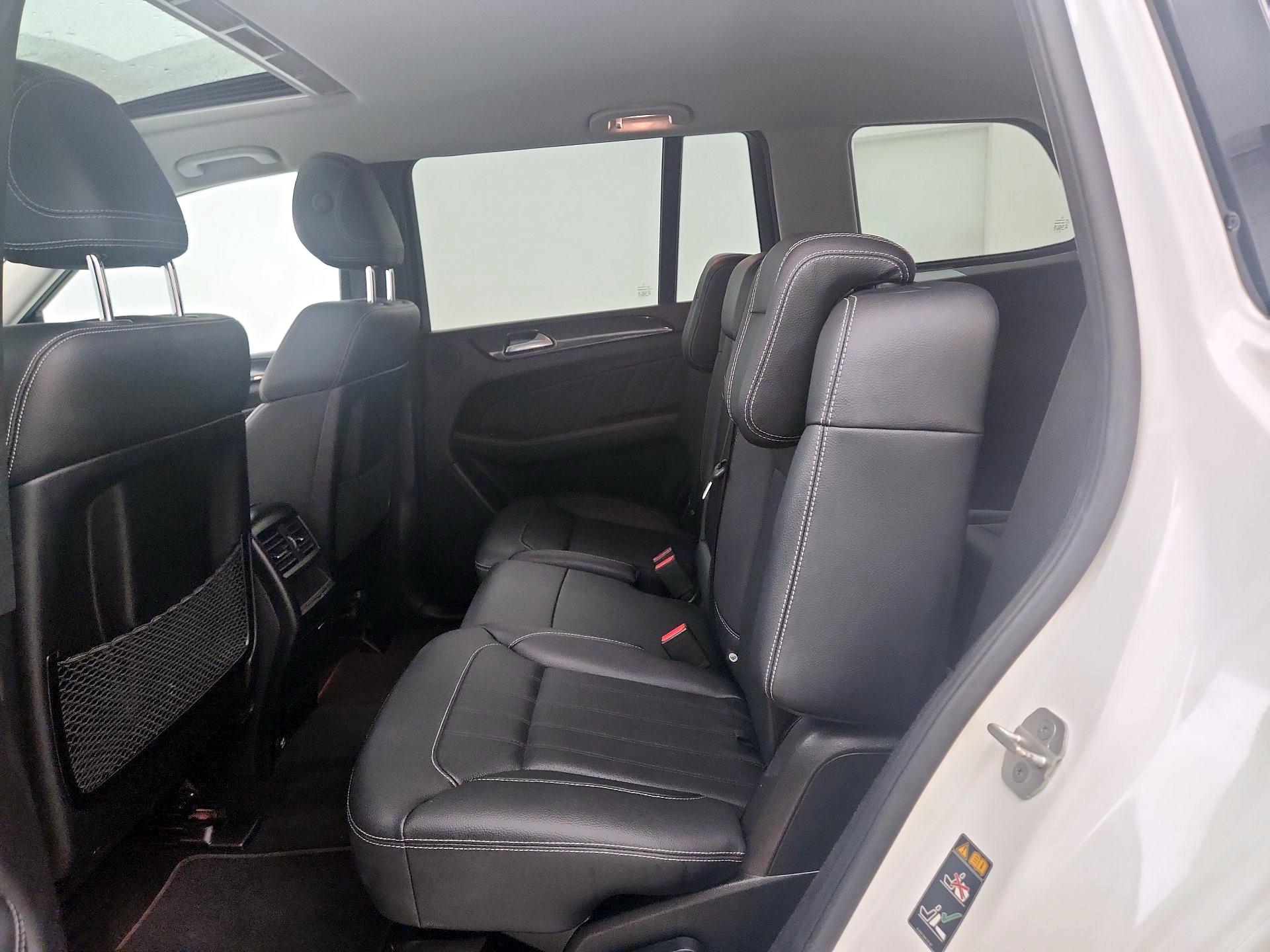 Thumbnail: 2016 Mercedes-Benz GL-Class - 20