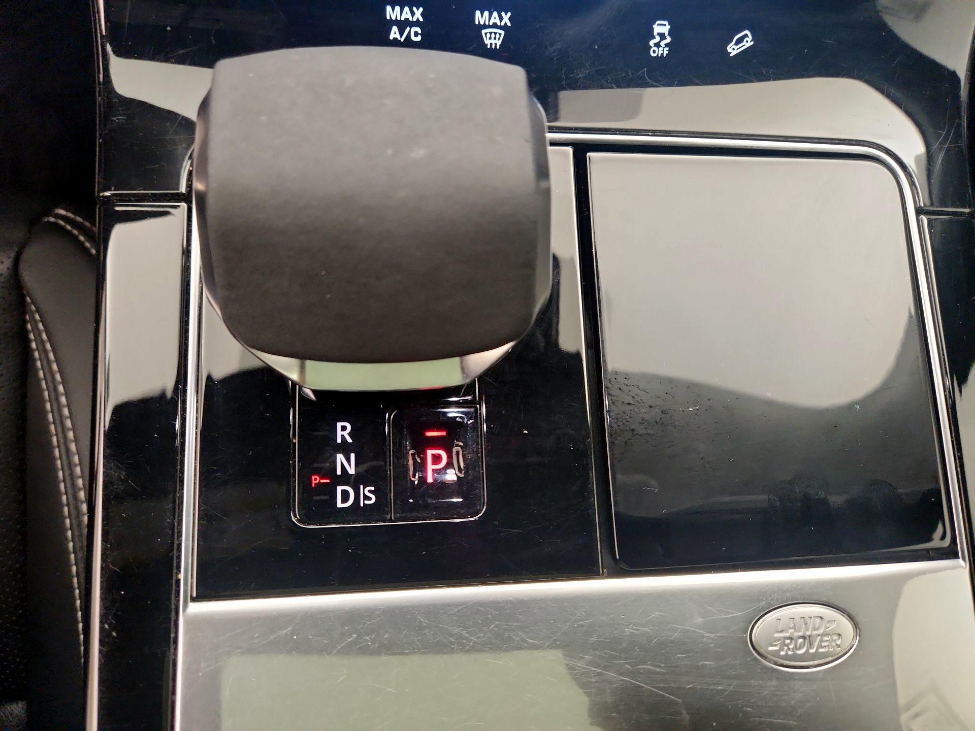 Thumbnail: 2023 Land Rover Range Rover Velar - 18