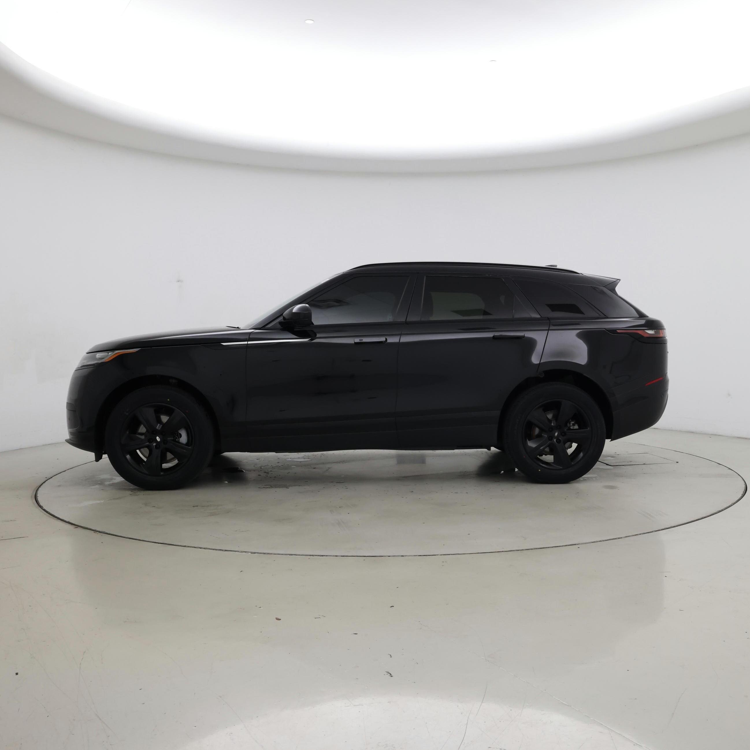 Thumbnail: 2023 Land Rover Range Rover Velar - 3