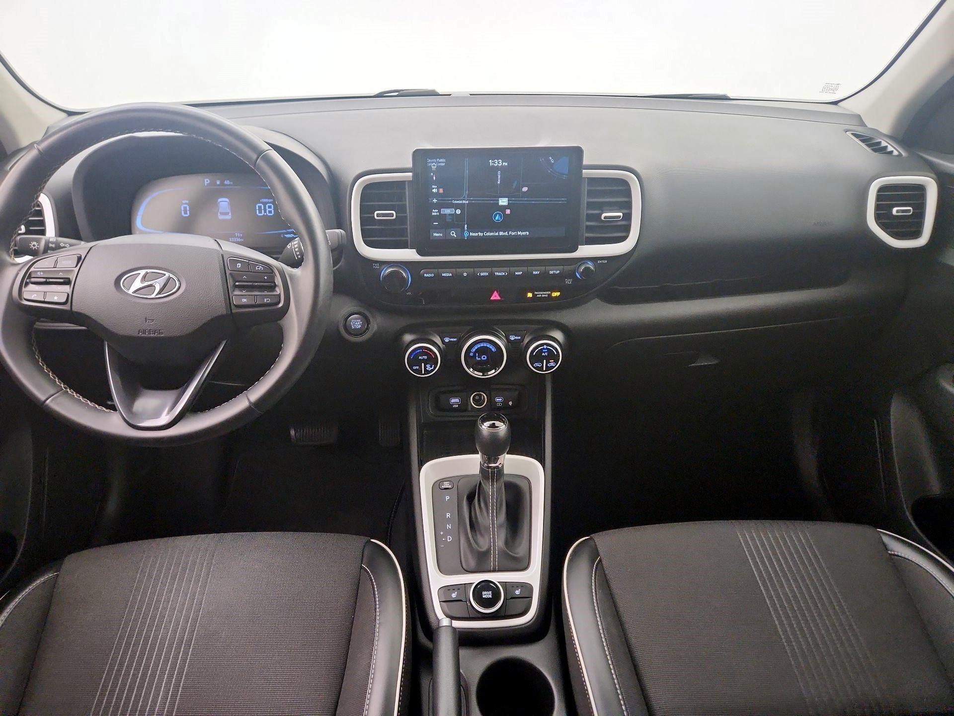 Thumbnail: 2023 Hyundai Venue - 9