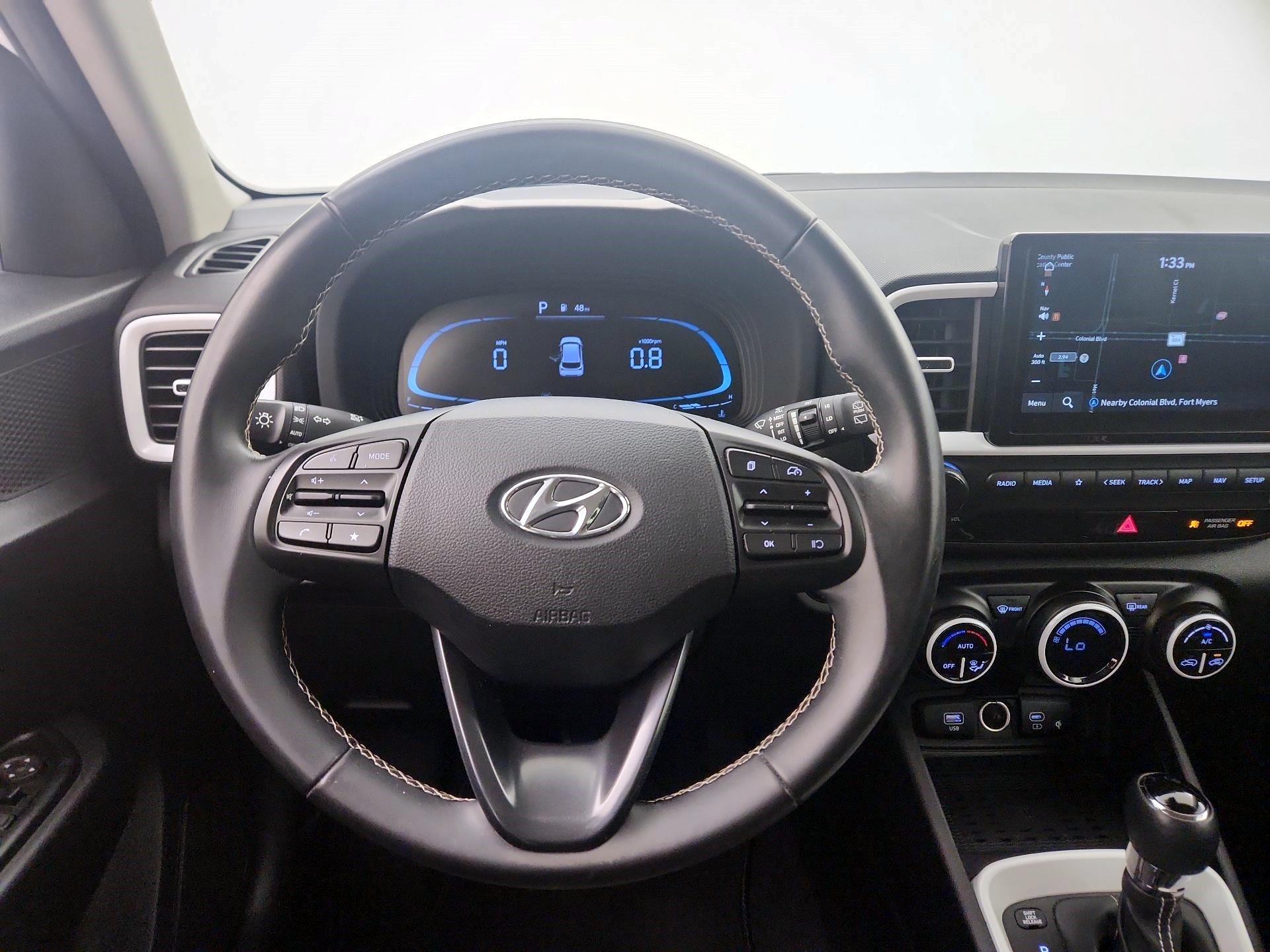 Thumbnail: 2023 Hyundai Venue - 10