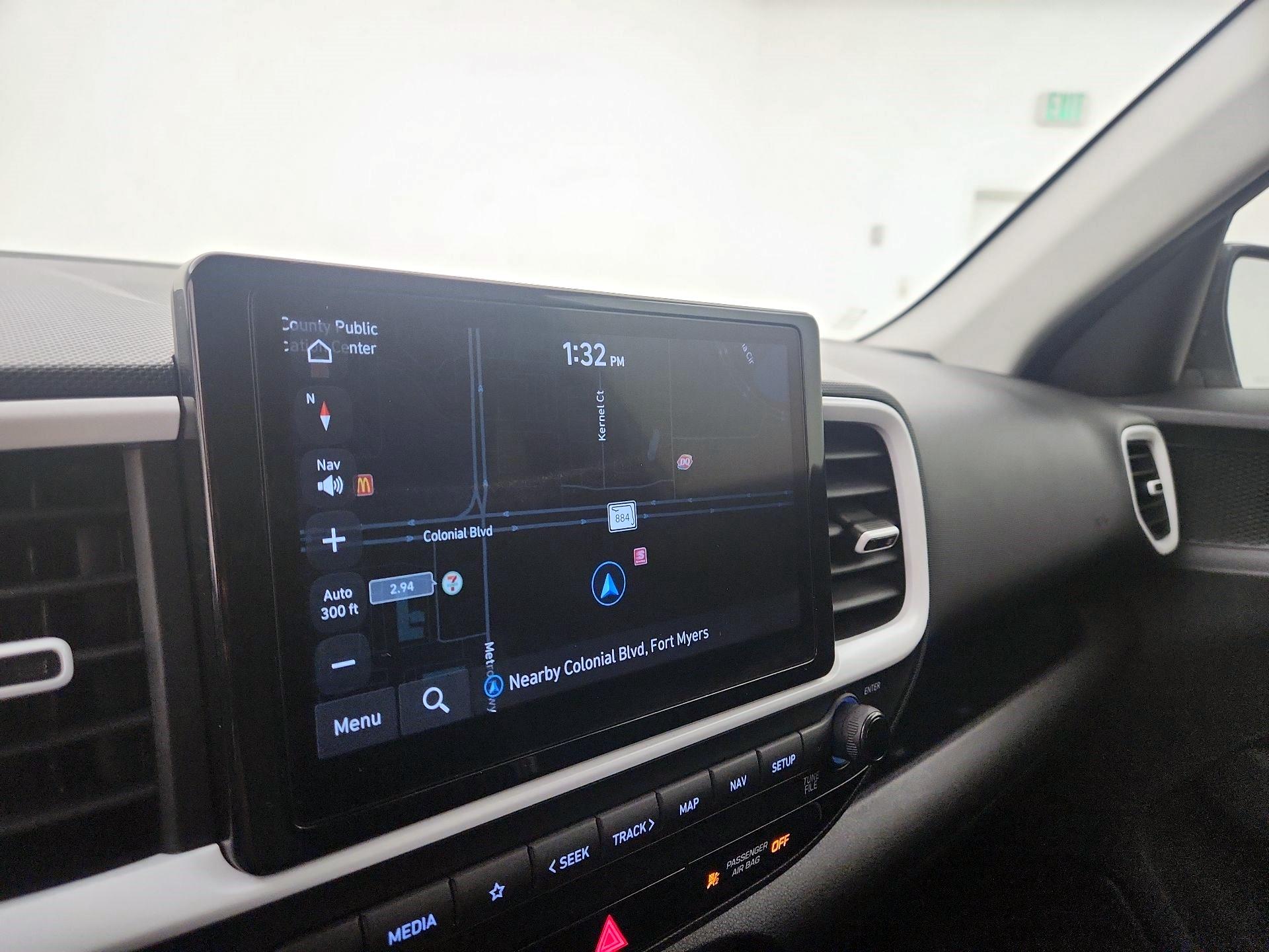 Thumbnail: 2023 Hyundai Venue - 14