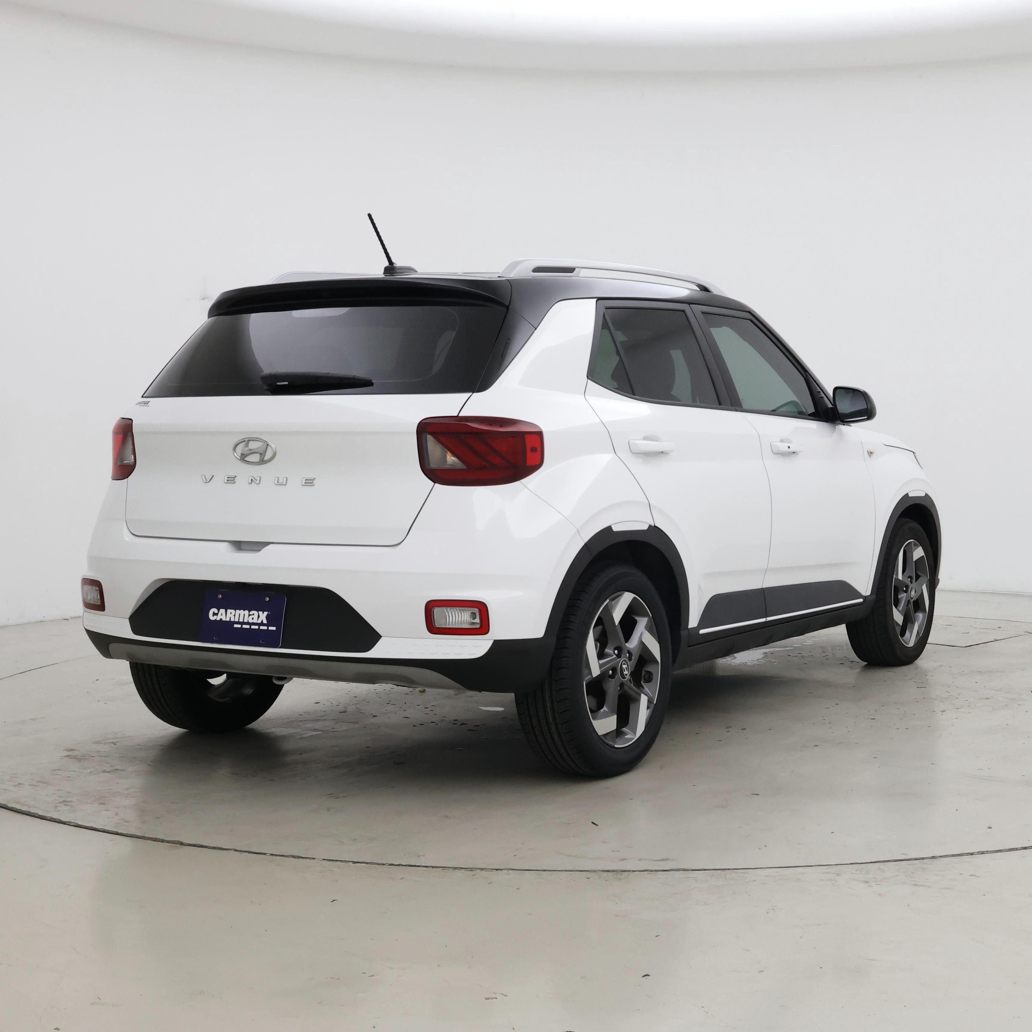 Thumbnail: 2023 Hyundai Venue - 8