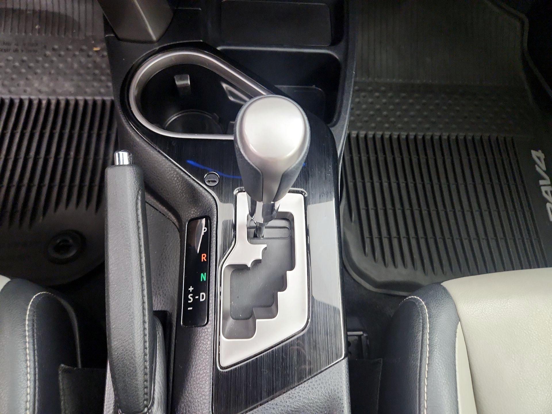 Thumbnail: 2017 Toyota RAV4 - 17