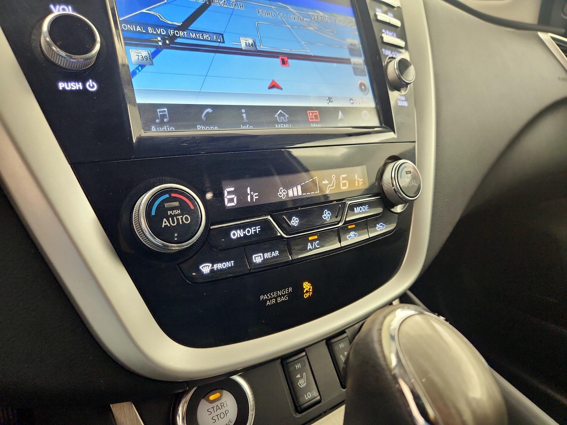 Thumbnail: 2016 Nissan Murano - 17