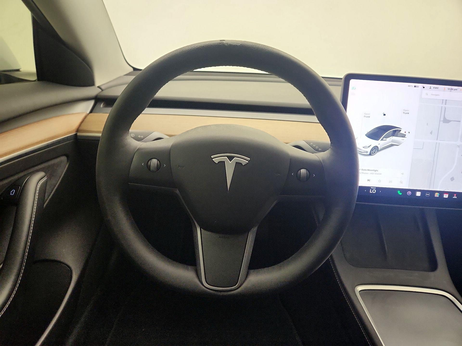 Thumbnail: 2021 Tesla Model 3 - 10