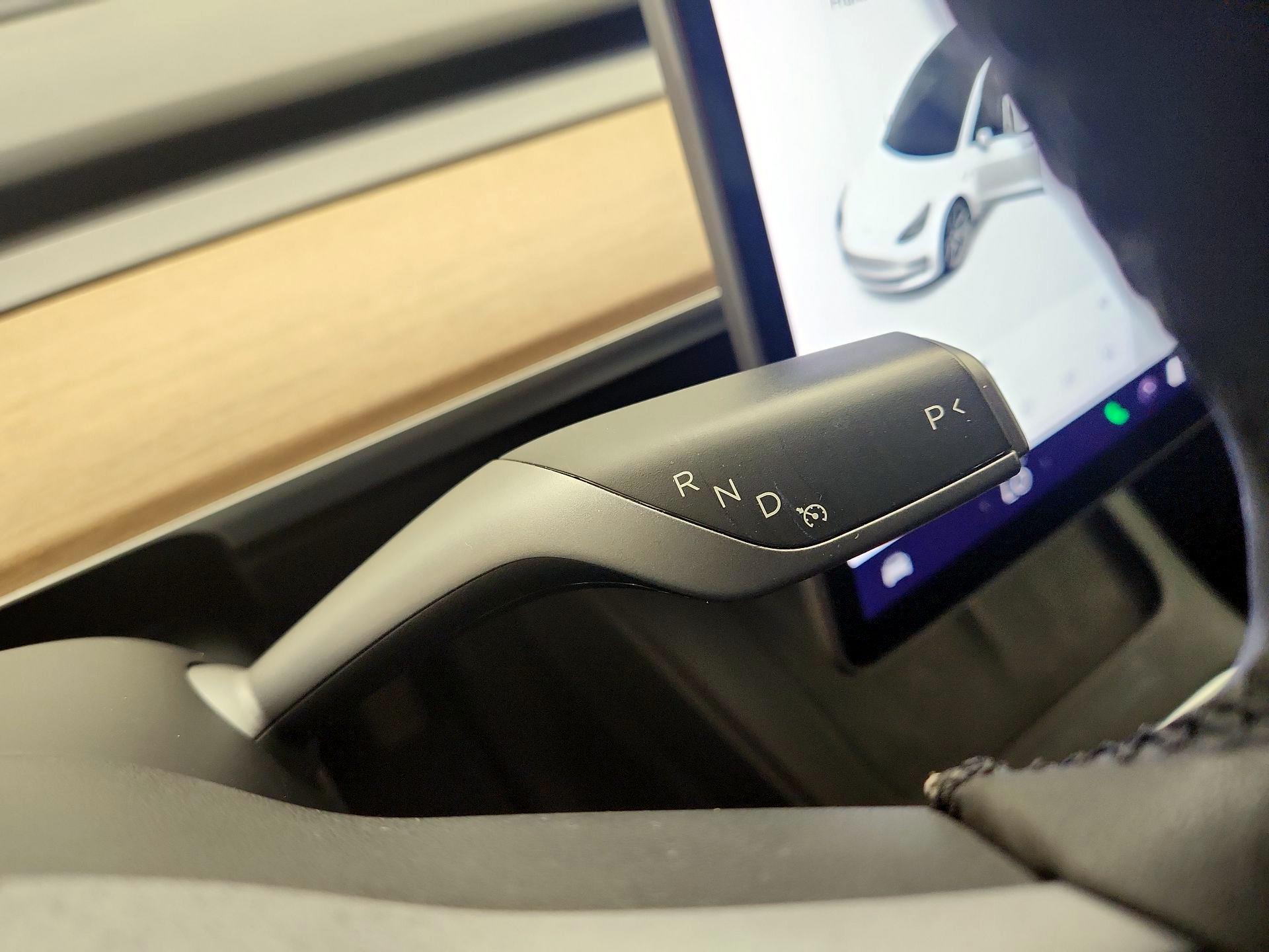 Thumbnail: 2021 Tesla Model 3 - 17