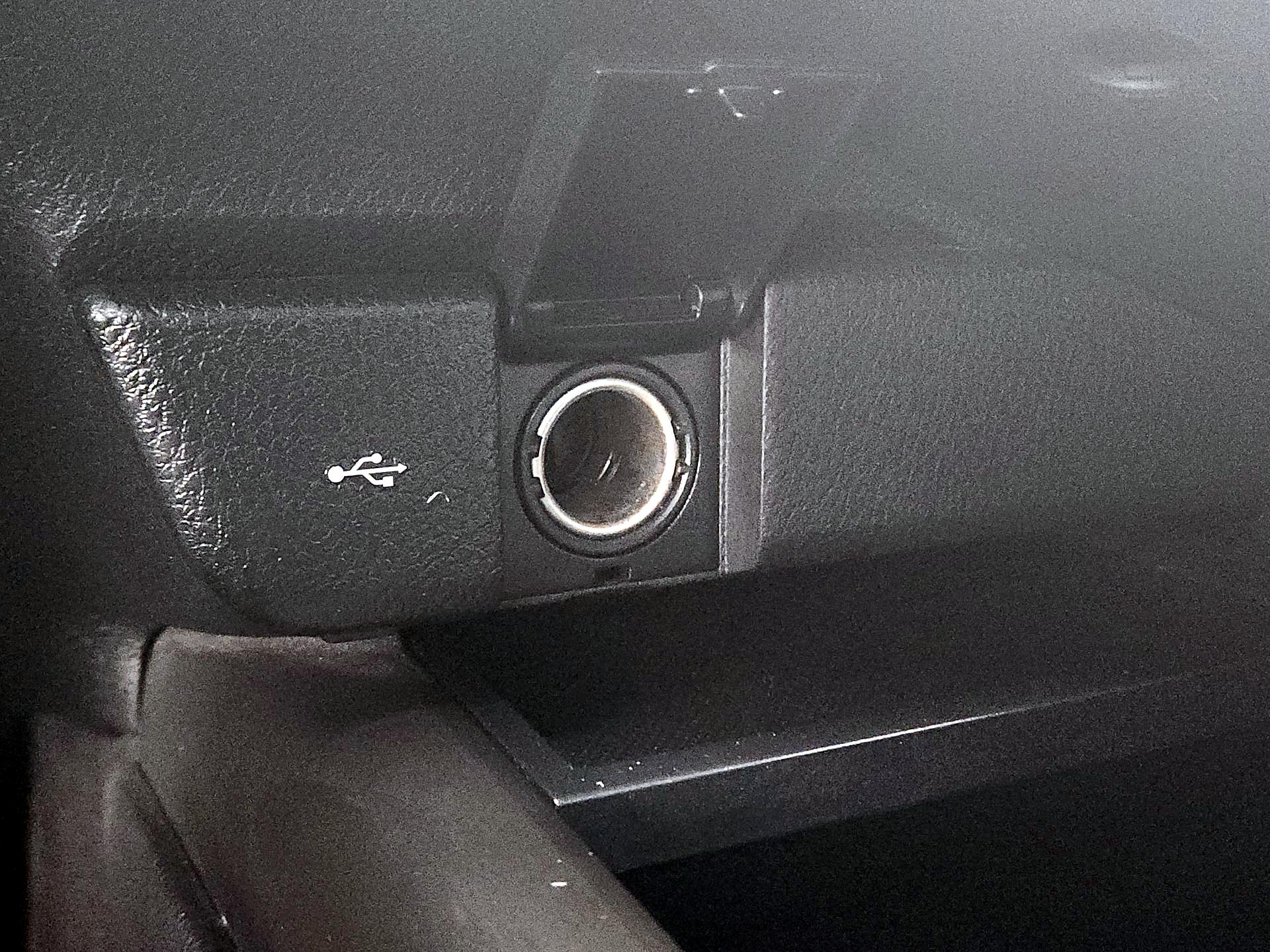 Thumbnail: 2022 Toyota Camry - 18