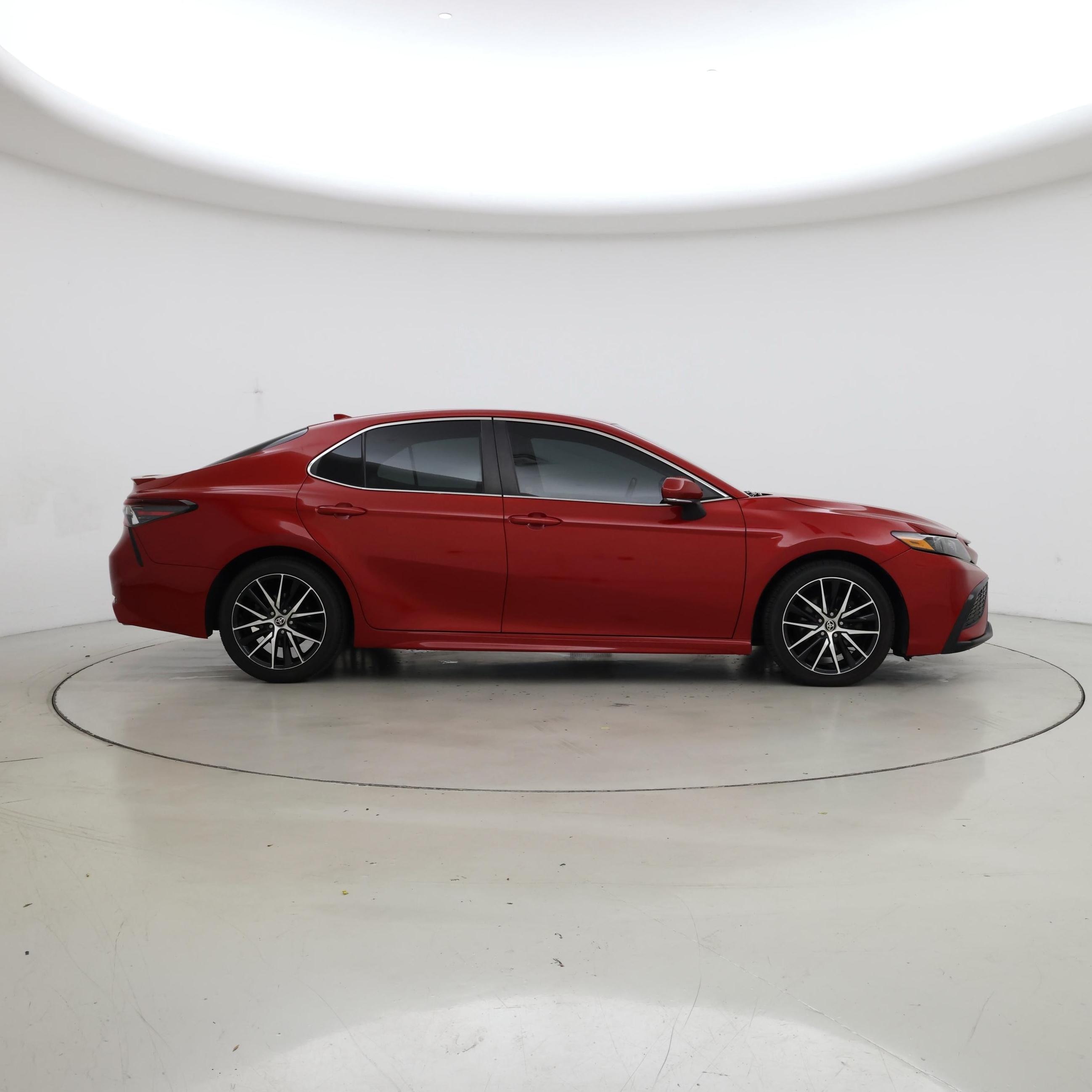 Thumbnail: 2022 Toyota Camry - 7