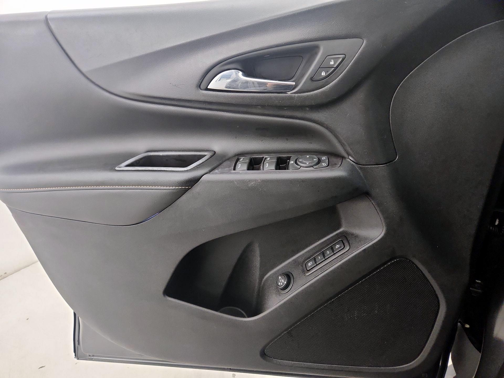 Thumbnail: 2018 Chevrolet Equinox - 12