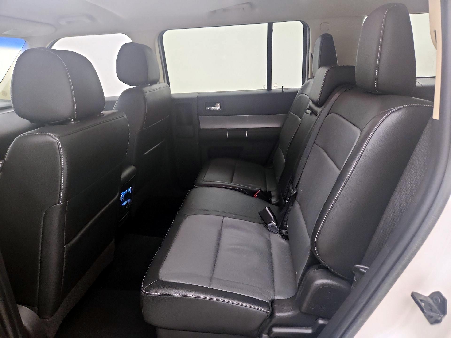 Thumbnail: 2015 Ford Flex - 19