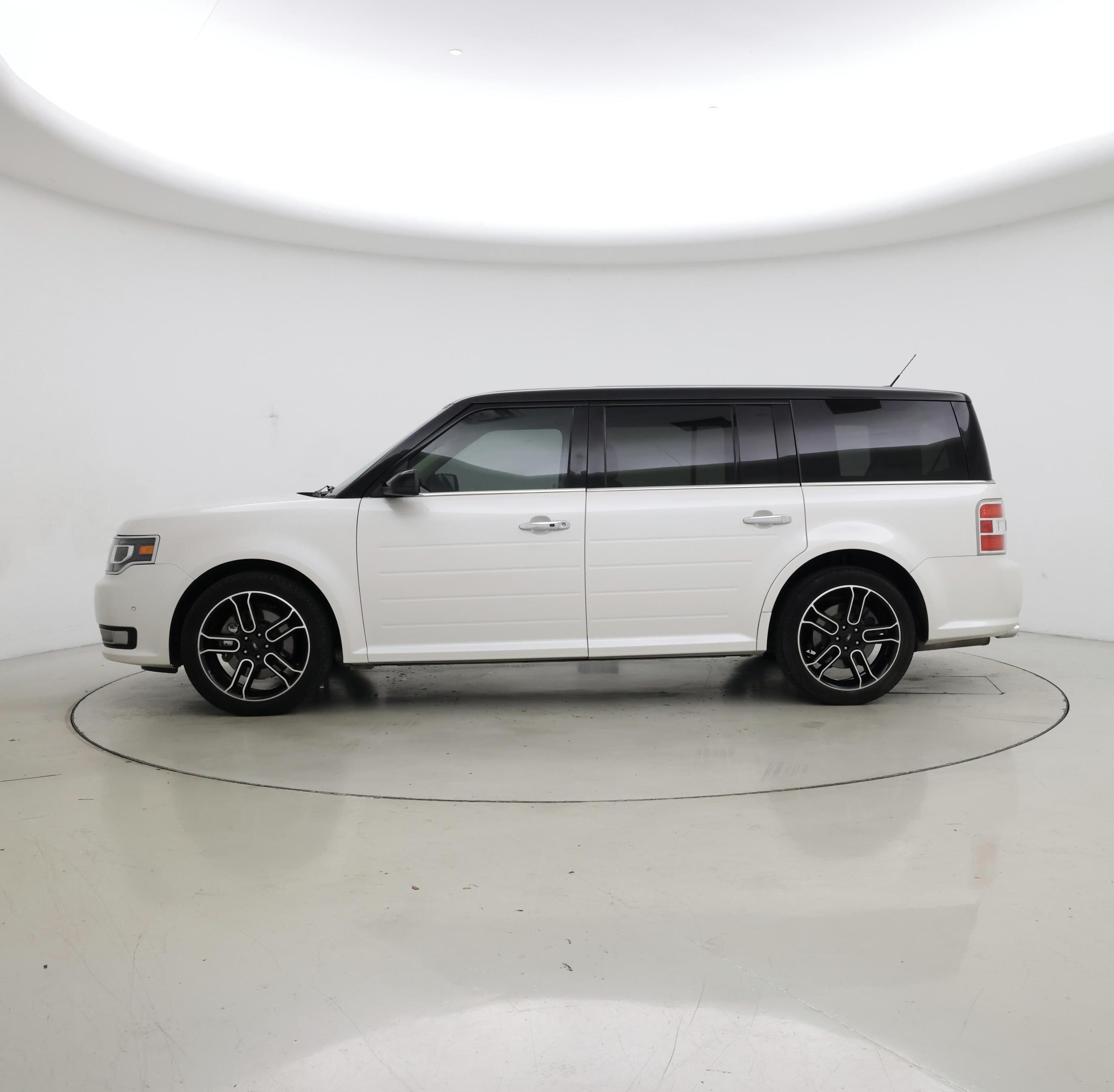 Thumbnail: 2015 Ford Flex - 3
