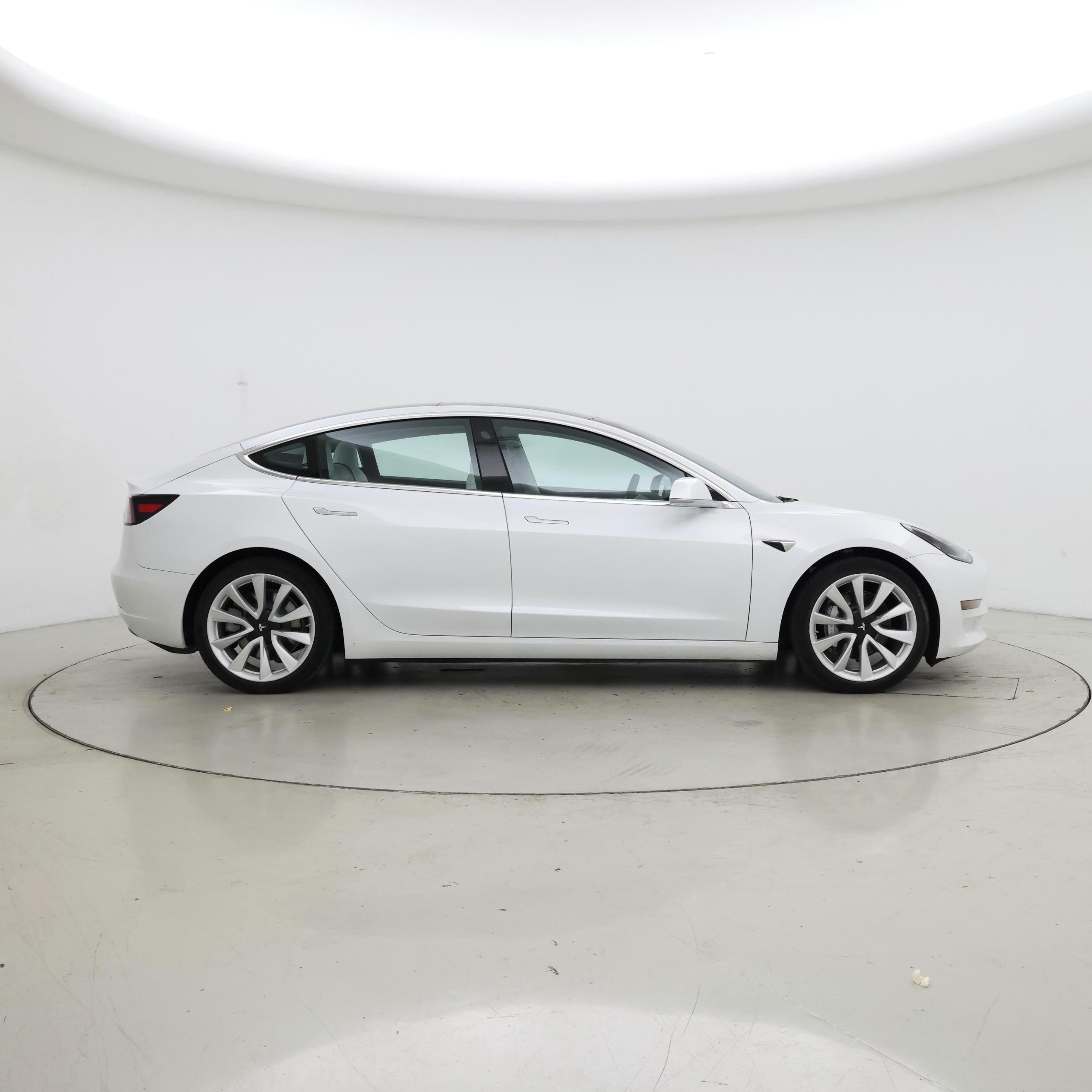 Thumbnail: 2020 Tesla Model 3 - 7