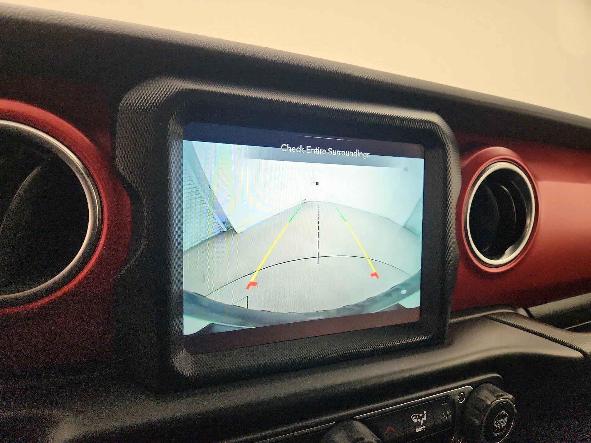 Thumbnail: 2022 Jeep Wrangler - 15