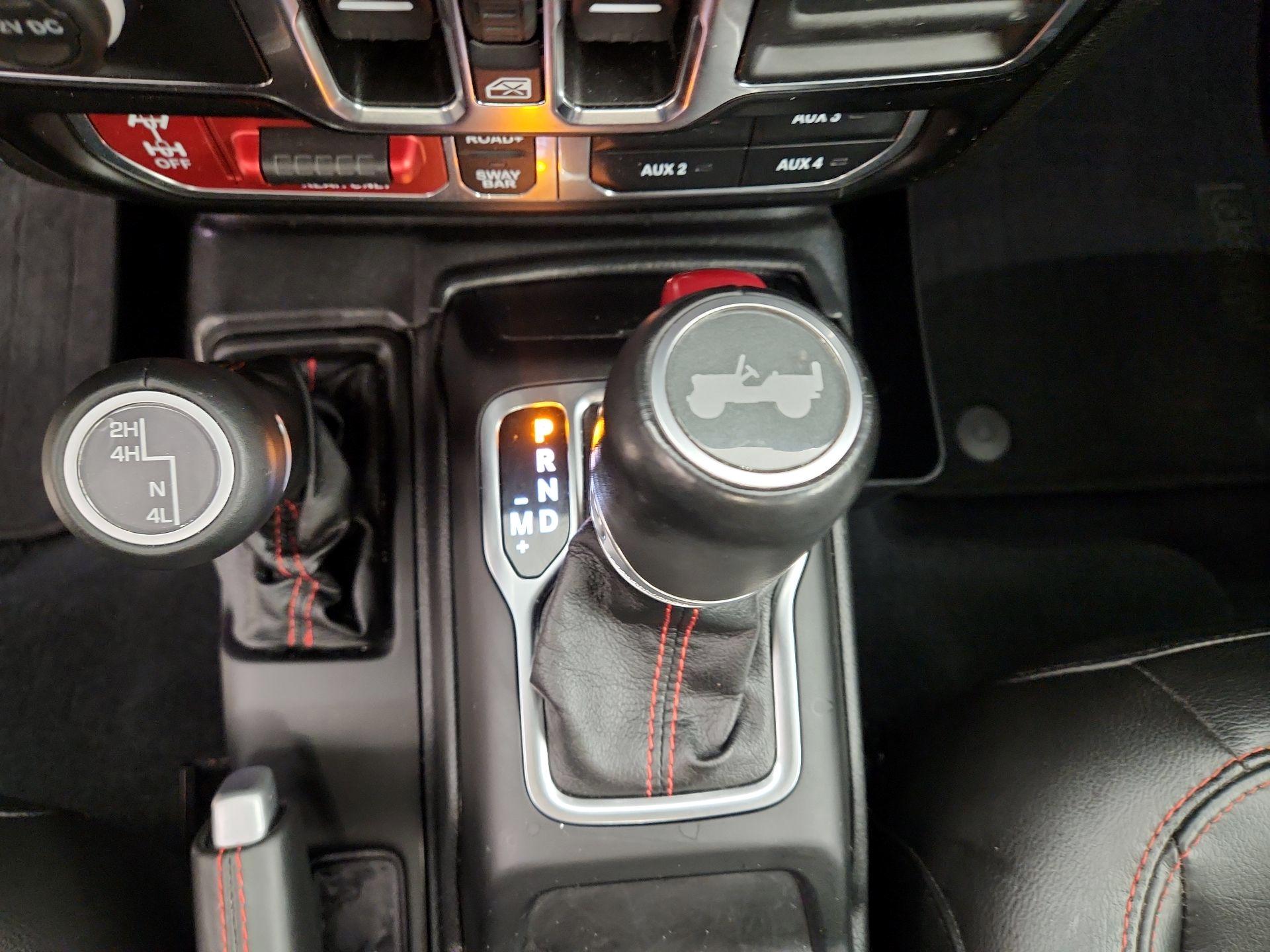 Thumbnail: 2022 Jeep Wrangler - 18