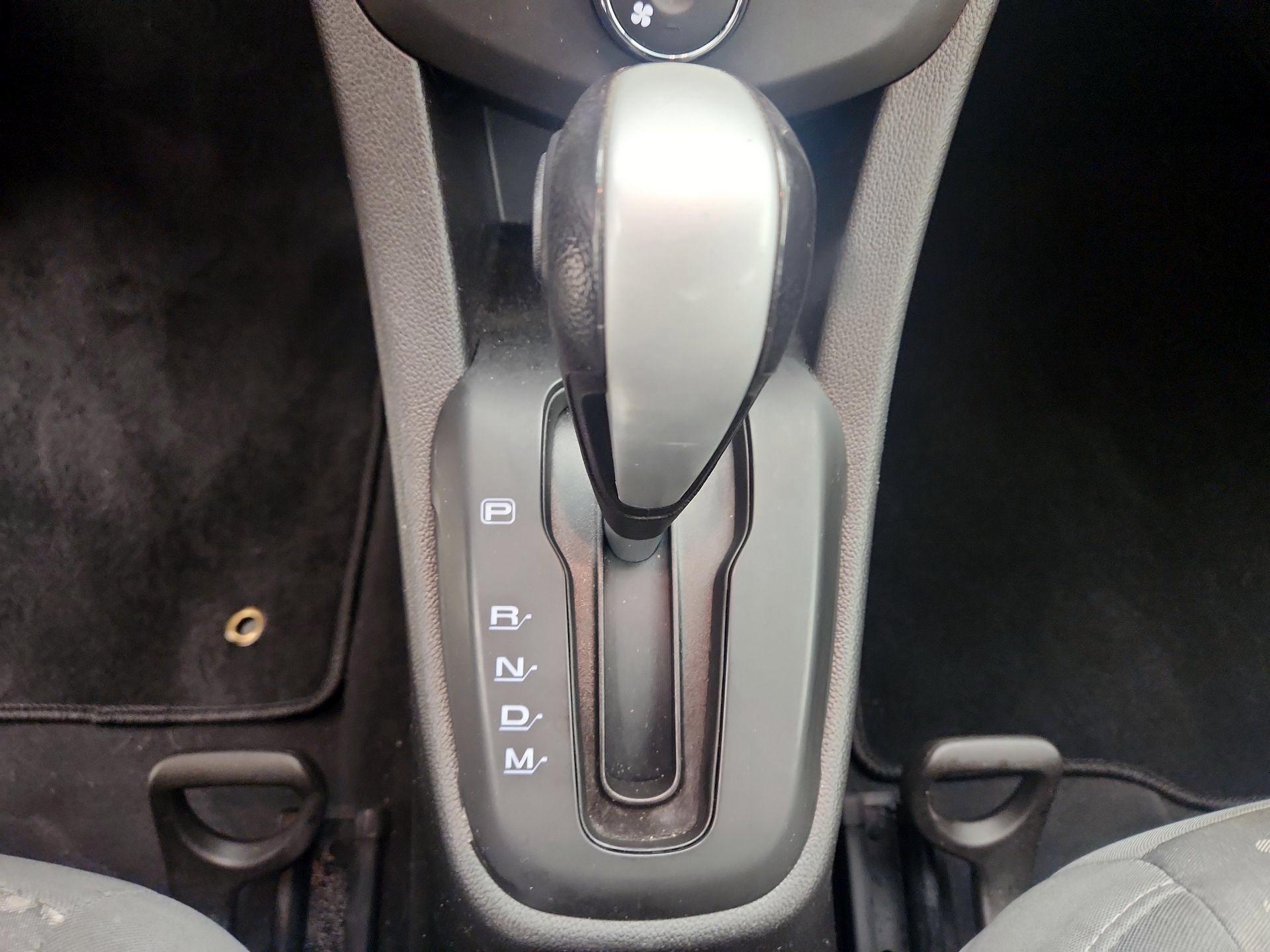 Thumbnail: 2018 Chevrolet Sonic - 17