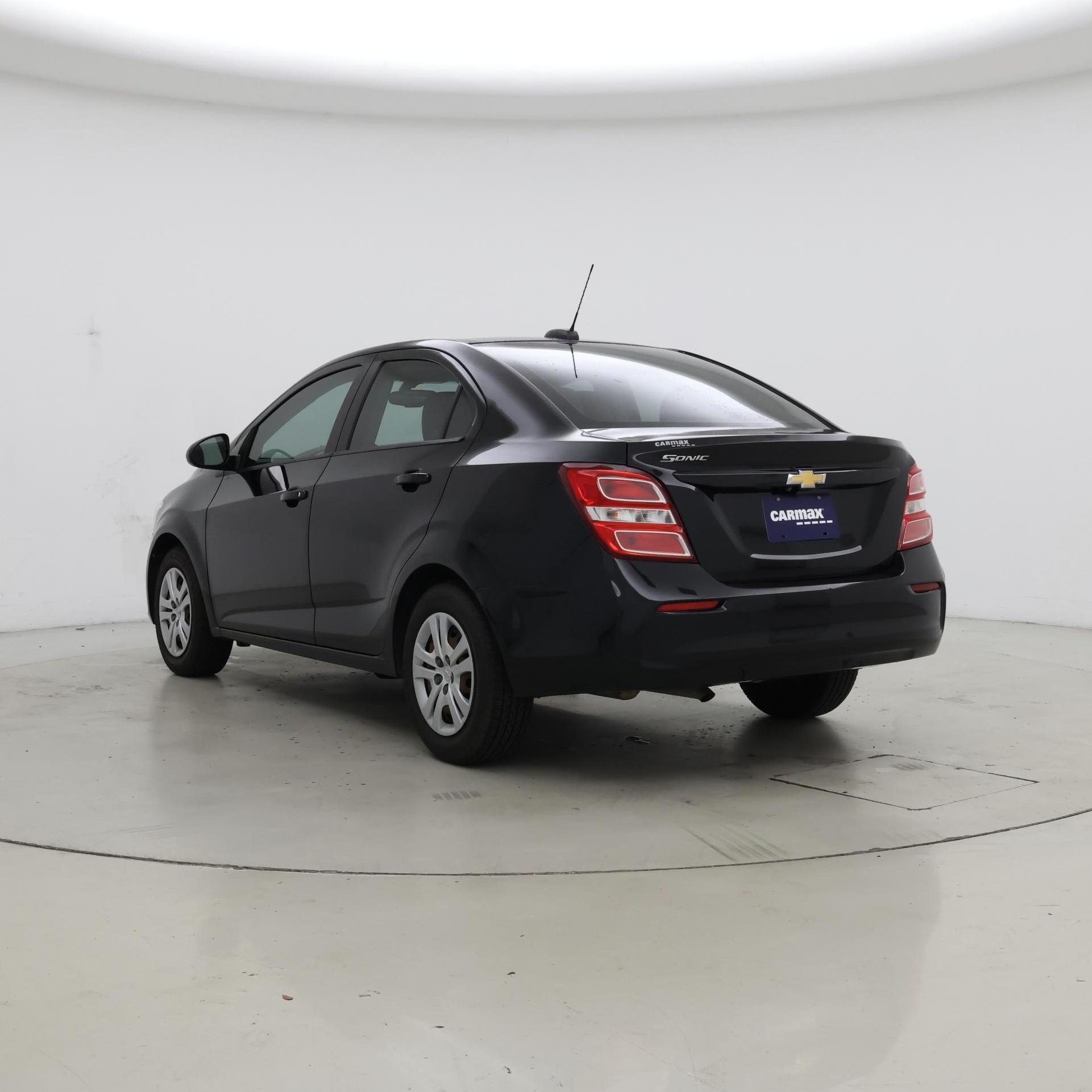 Thumbnail: 2018 Chevrolet Sonic - 2