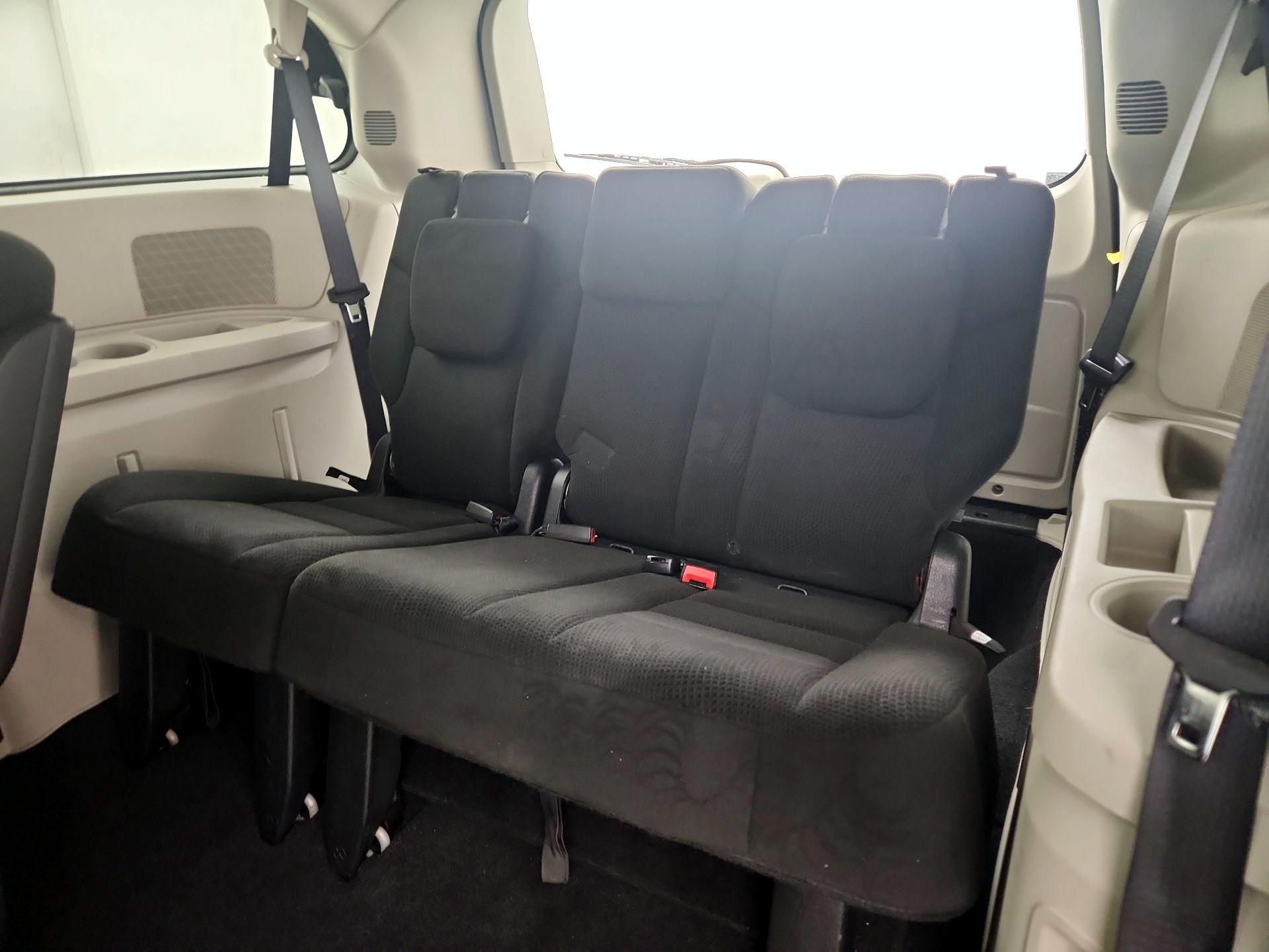 Thumbnail: 2015 Dodge Grand Caravan - 18