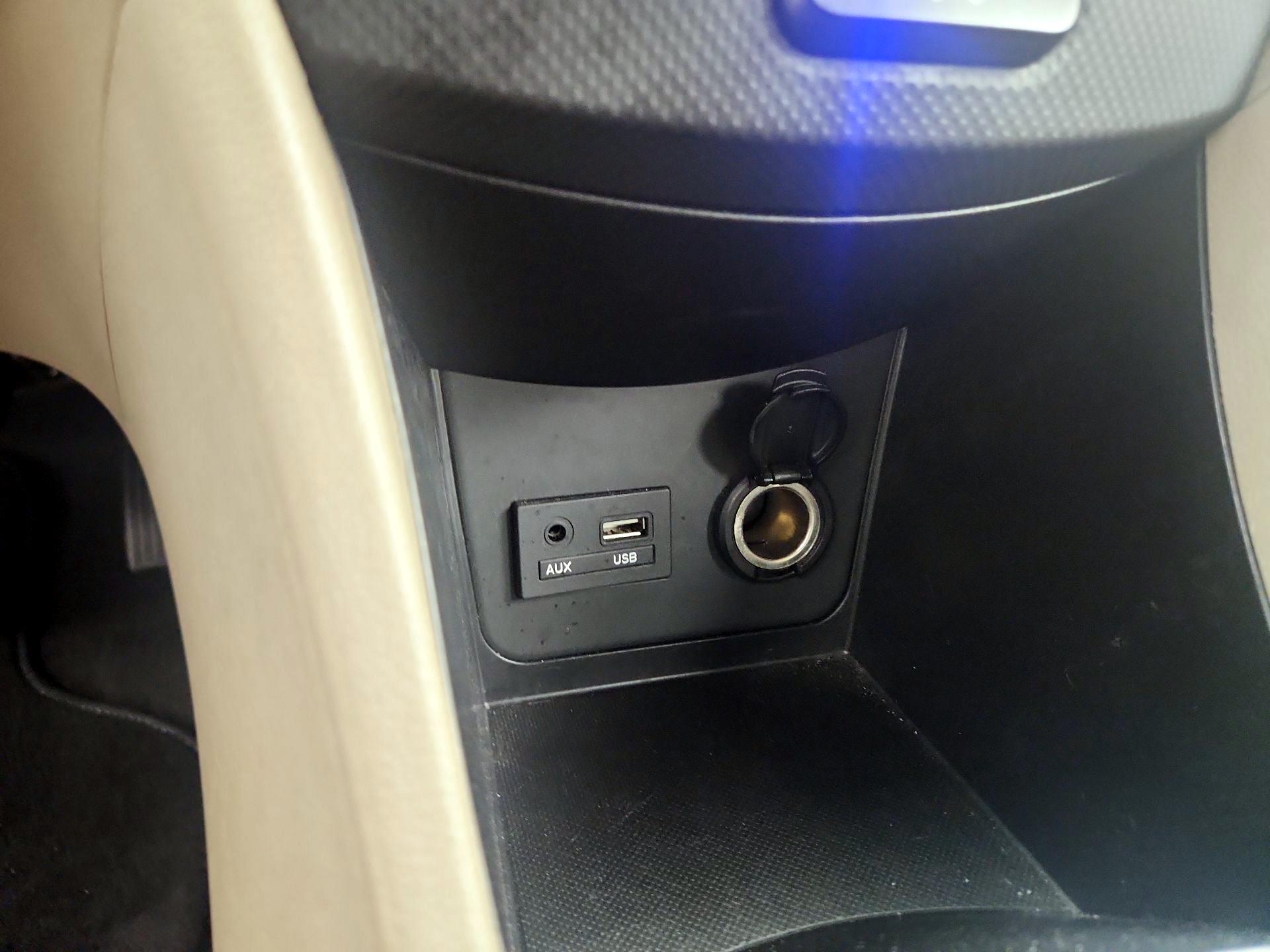 Thumbnail: 2016 Hyundai Accent - 17