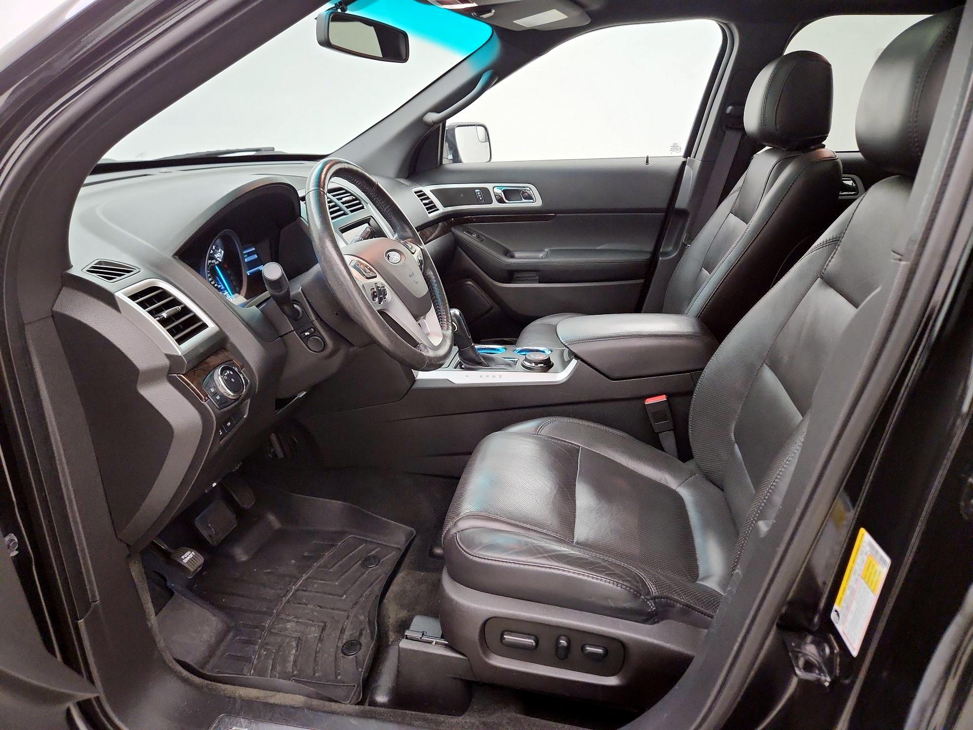 Thumbnail: 2014 Ford Explorer - 11