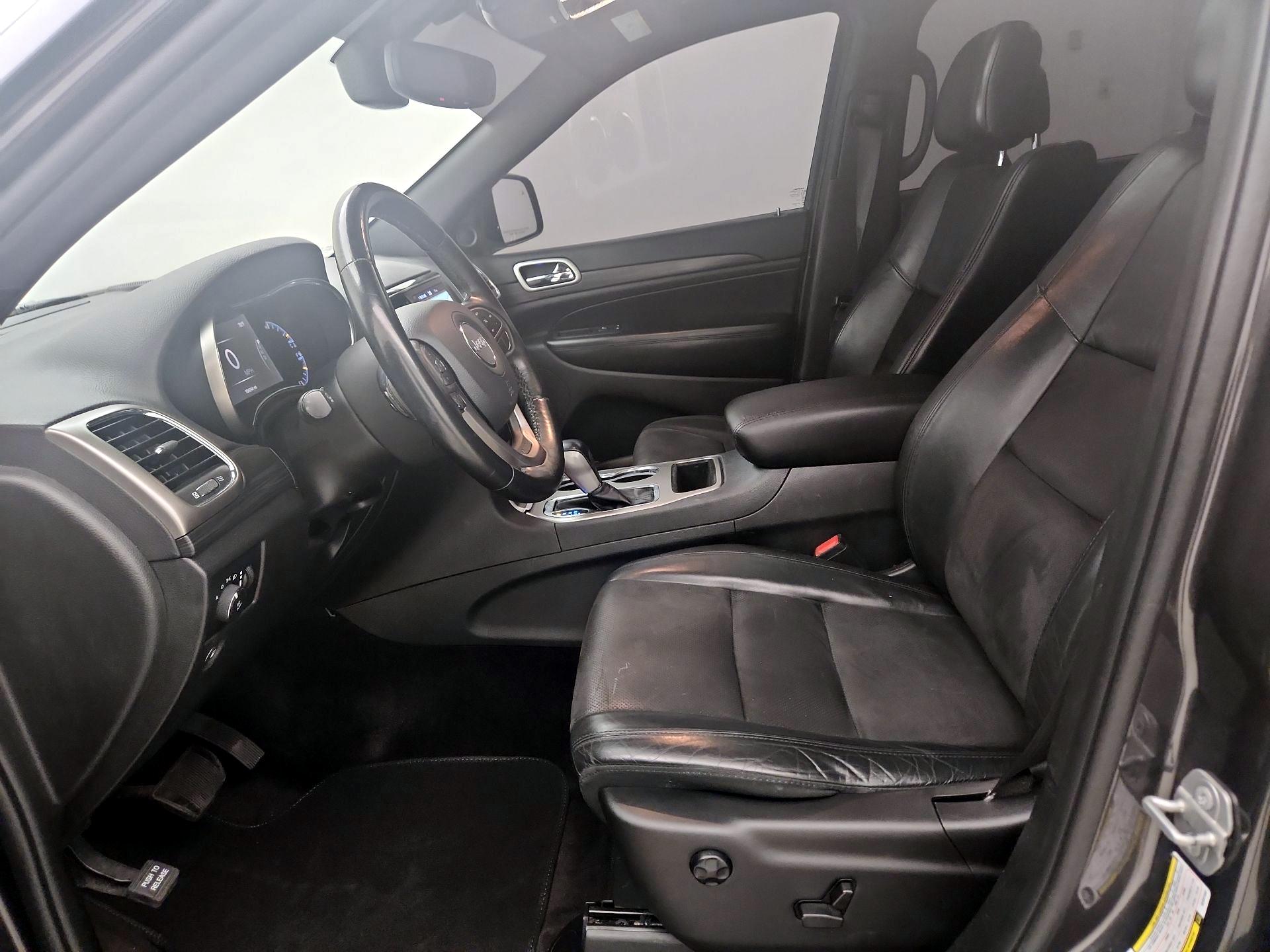 Thumbnail: 2019 Jeep Grand Cherokee - 11