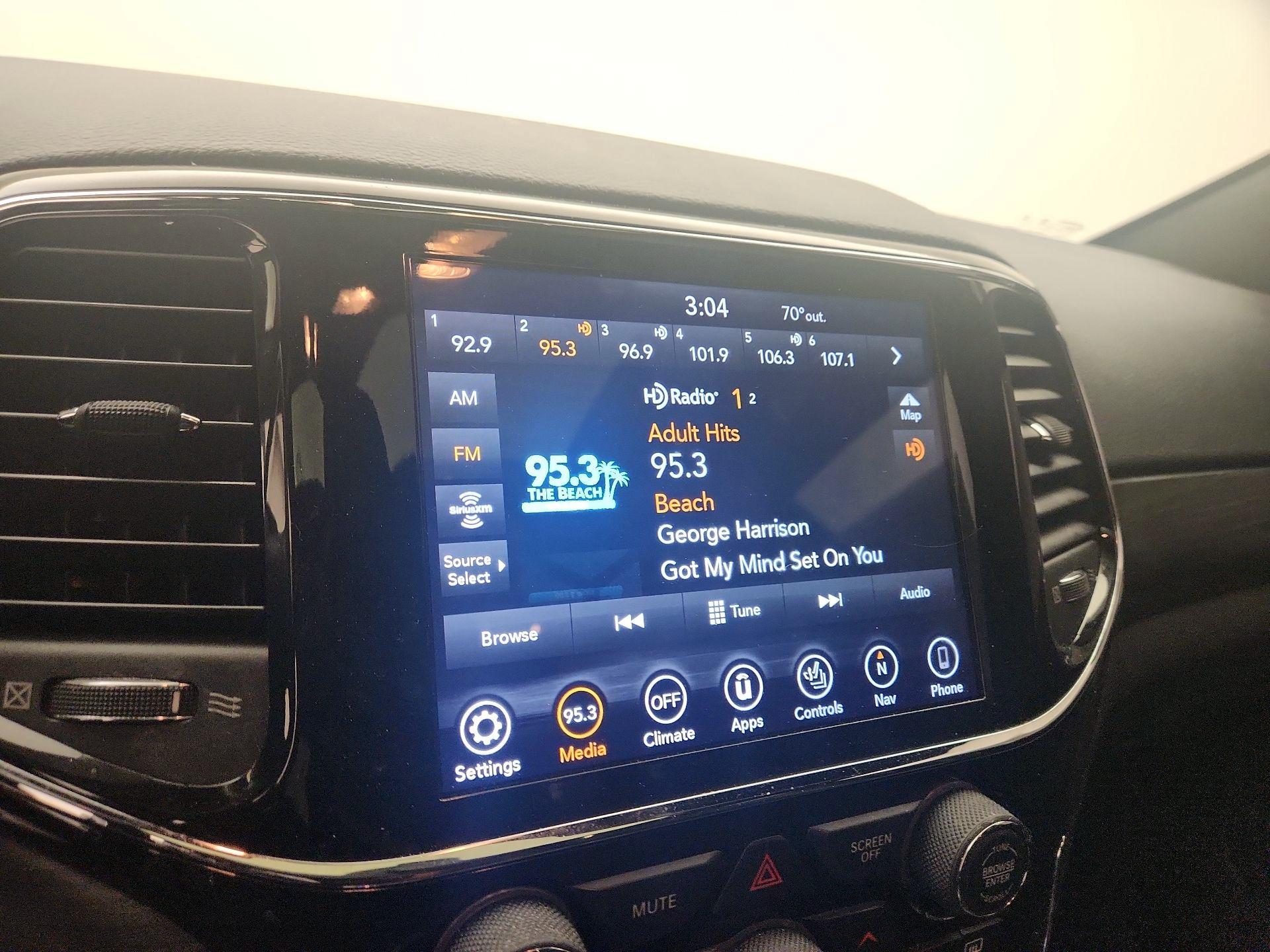 Thumbnail: 2019 Jeep Grand Cherokee - 16