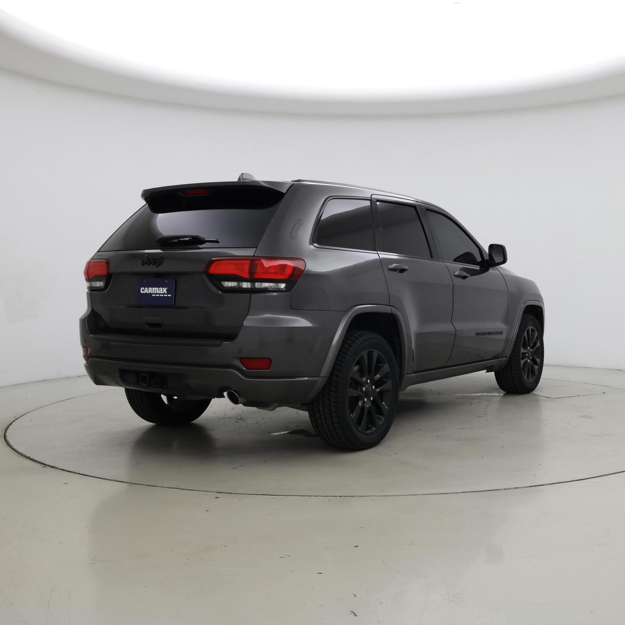 Thumbnail: 2019 Jeep Grand Cherokee - 8