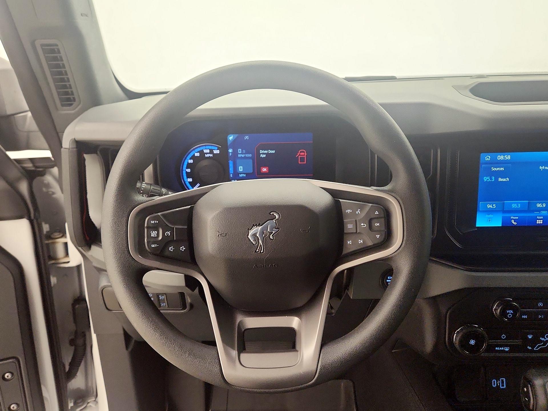 Thumbnail: 2022 Ford Bronco - 10