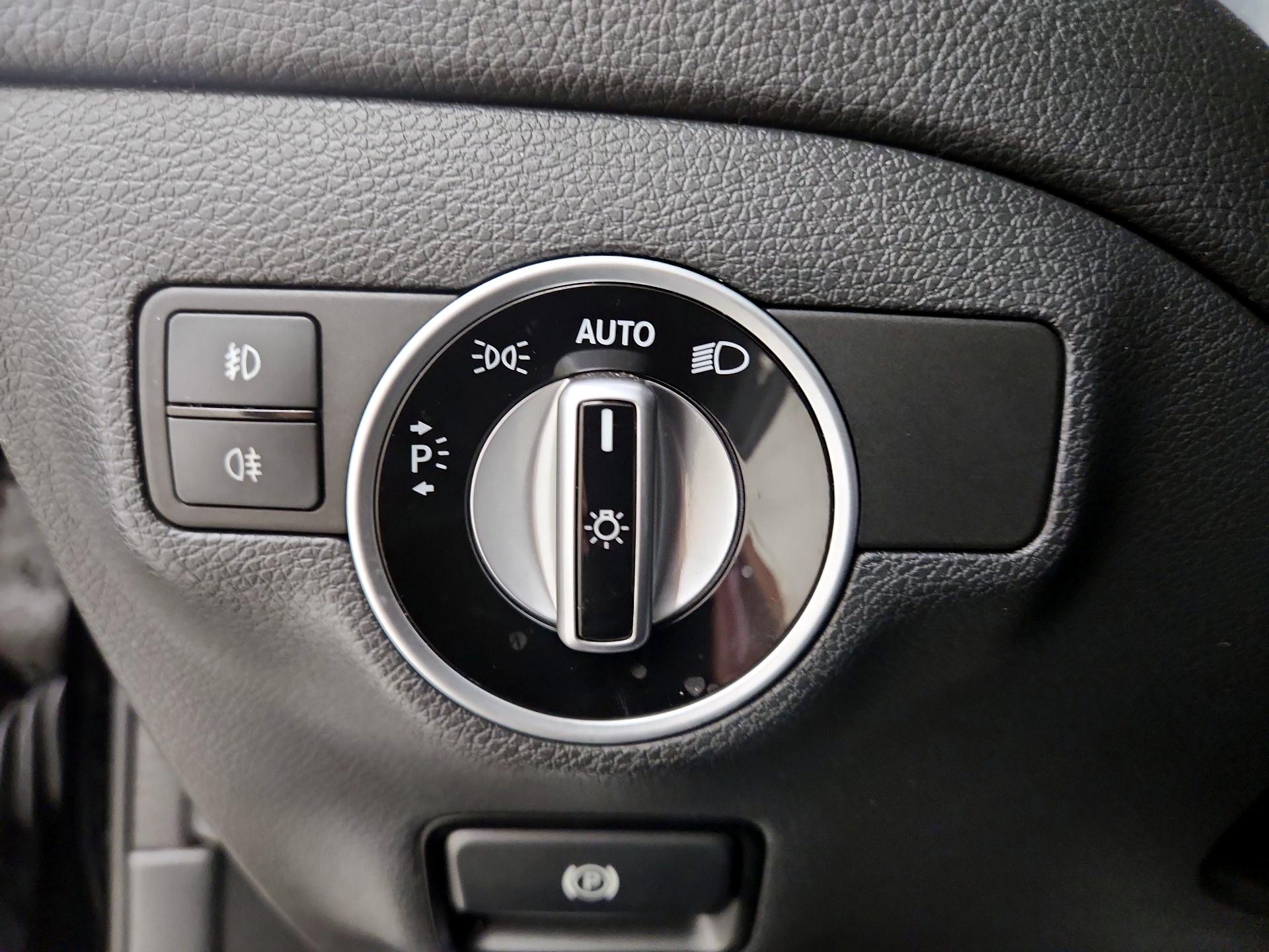 Thumbnail: 2017 Mercedes-Benz GLA - 13