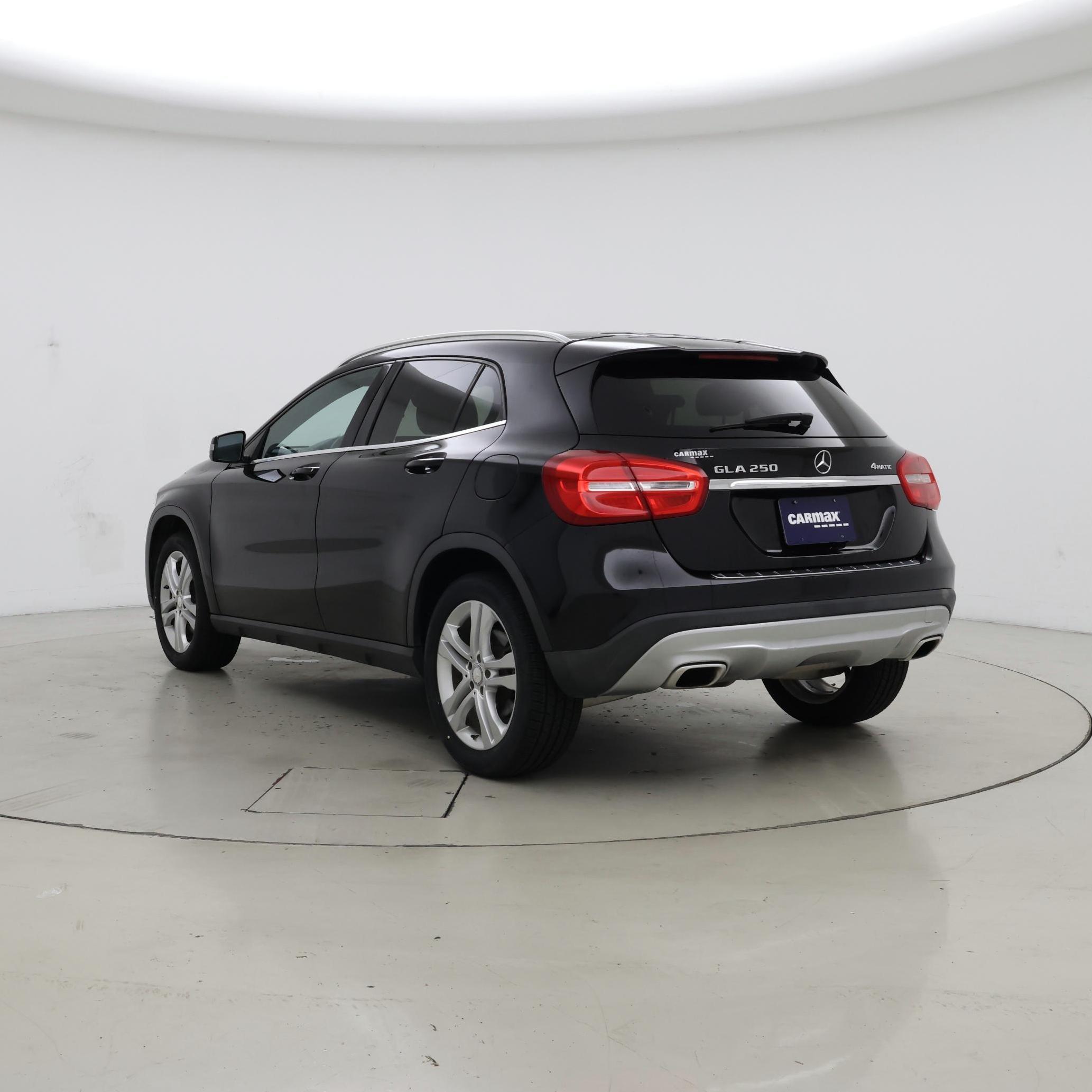 Thumbnail: 2017 Mercedes-Benz GLA - 2