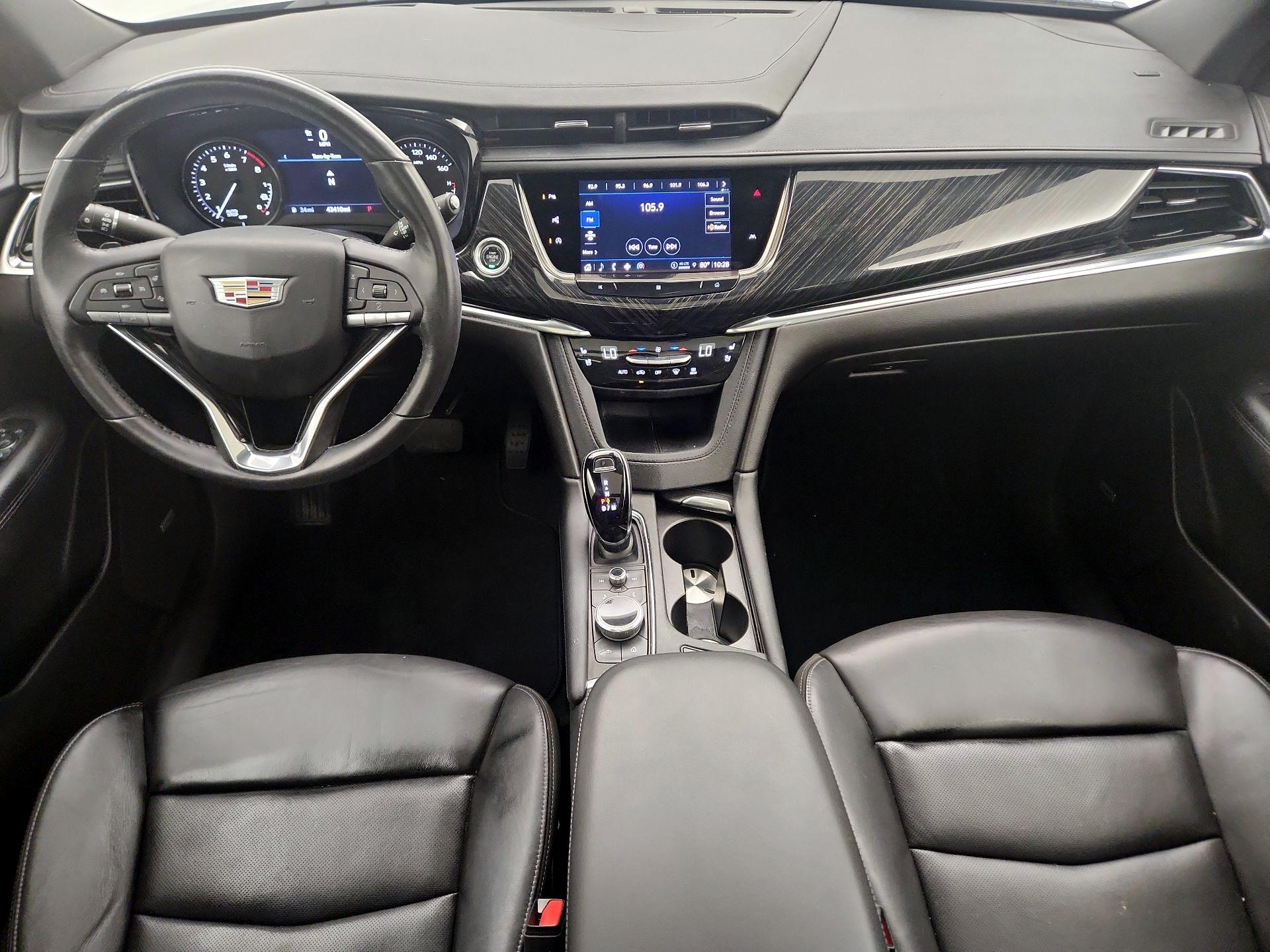 Thumbnail: 2021 Cadillac XT6 - 9