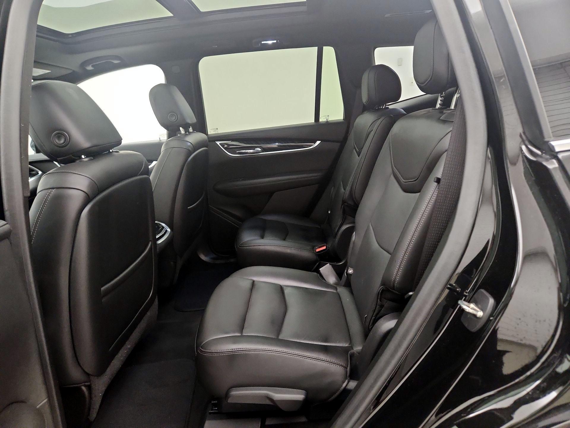 Thumbnail: 2021 Cadillac XT6 - 20