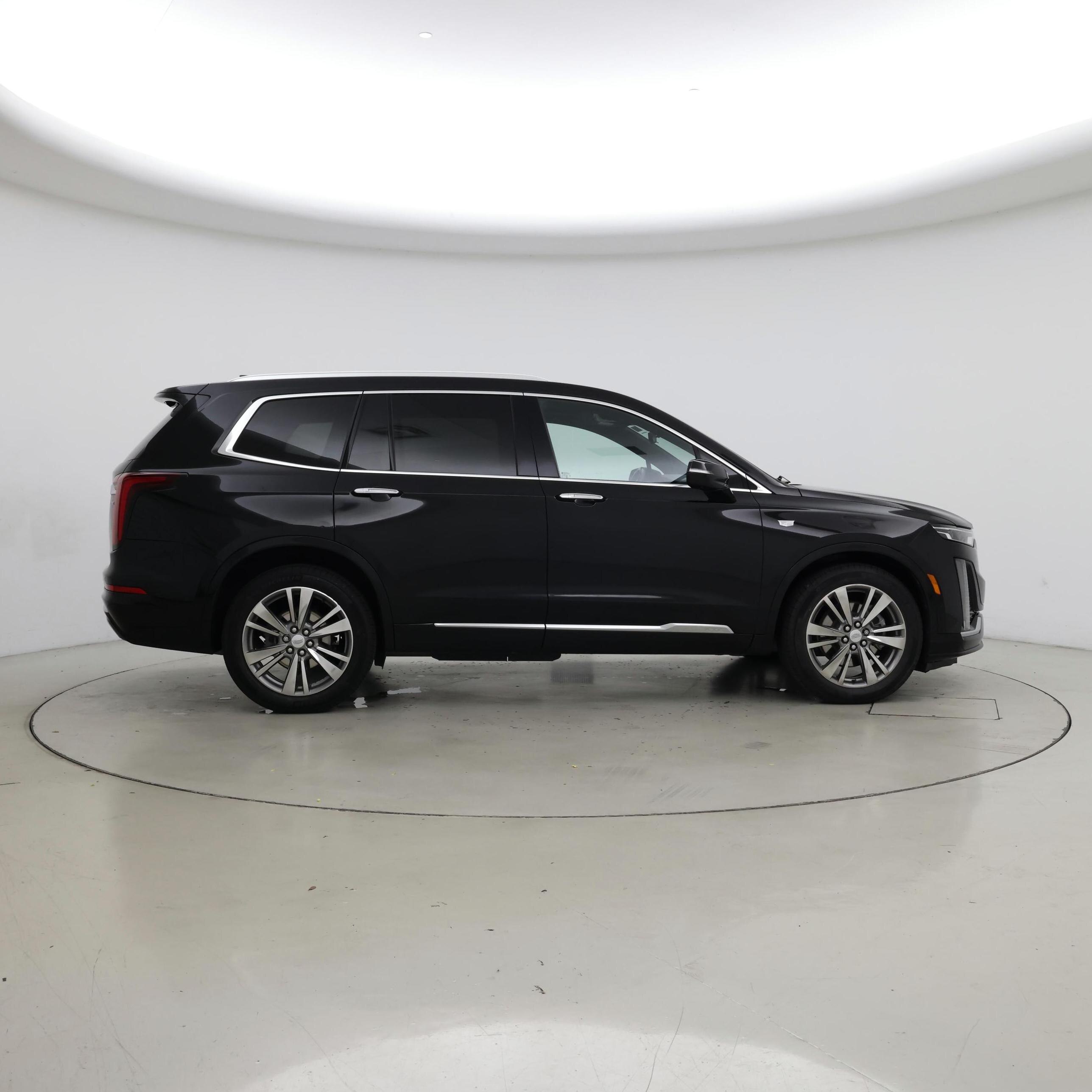 Thumbnail: 2021 Cadillac XT6 - 7